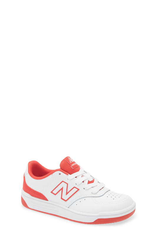WHITE/ TRUE RED