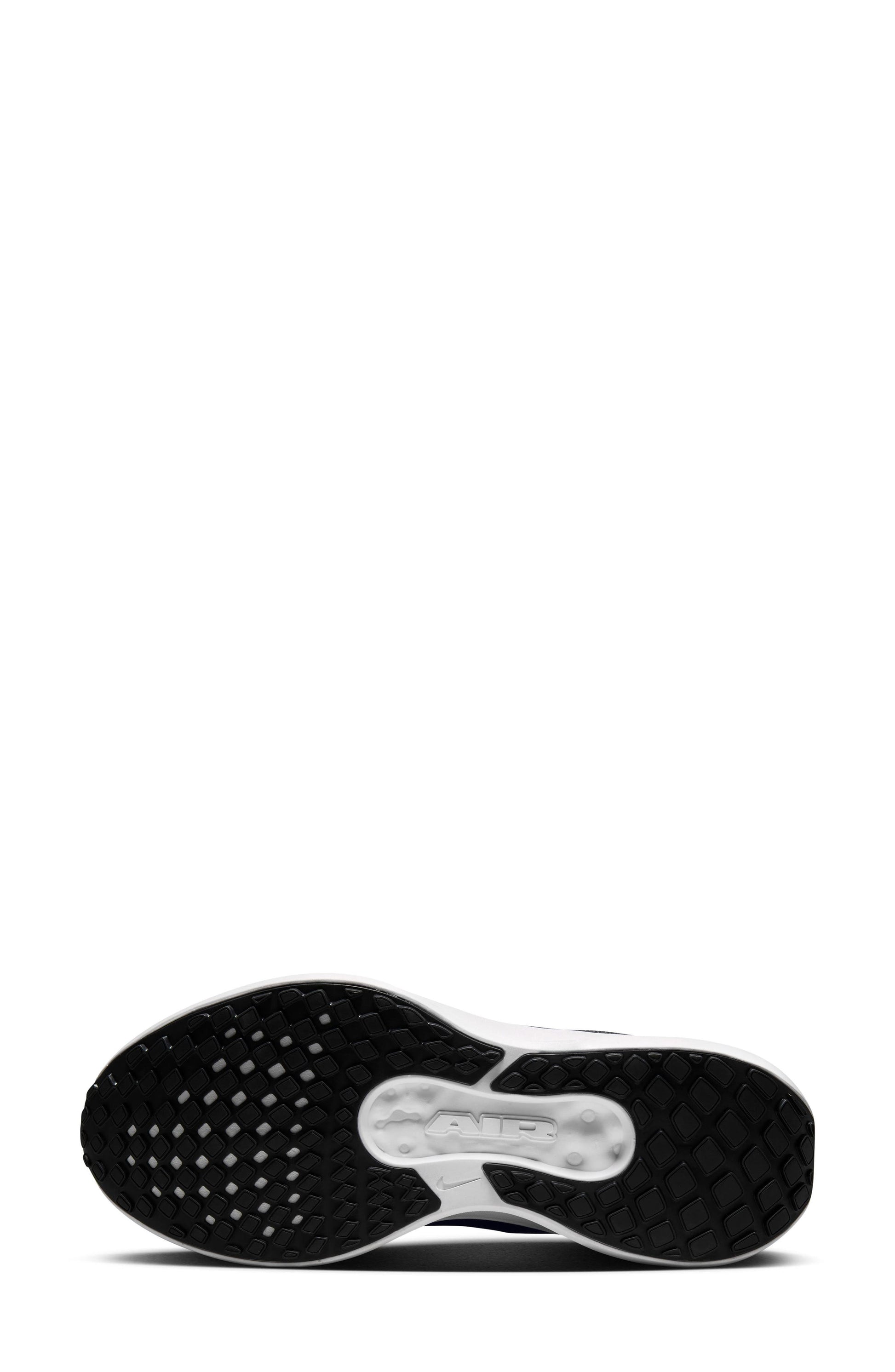 001 BLACK/WHITE