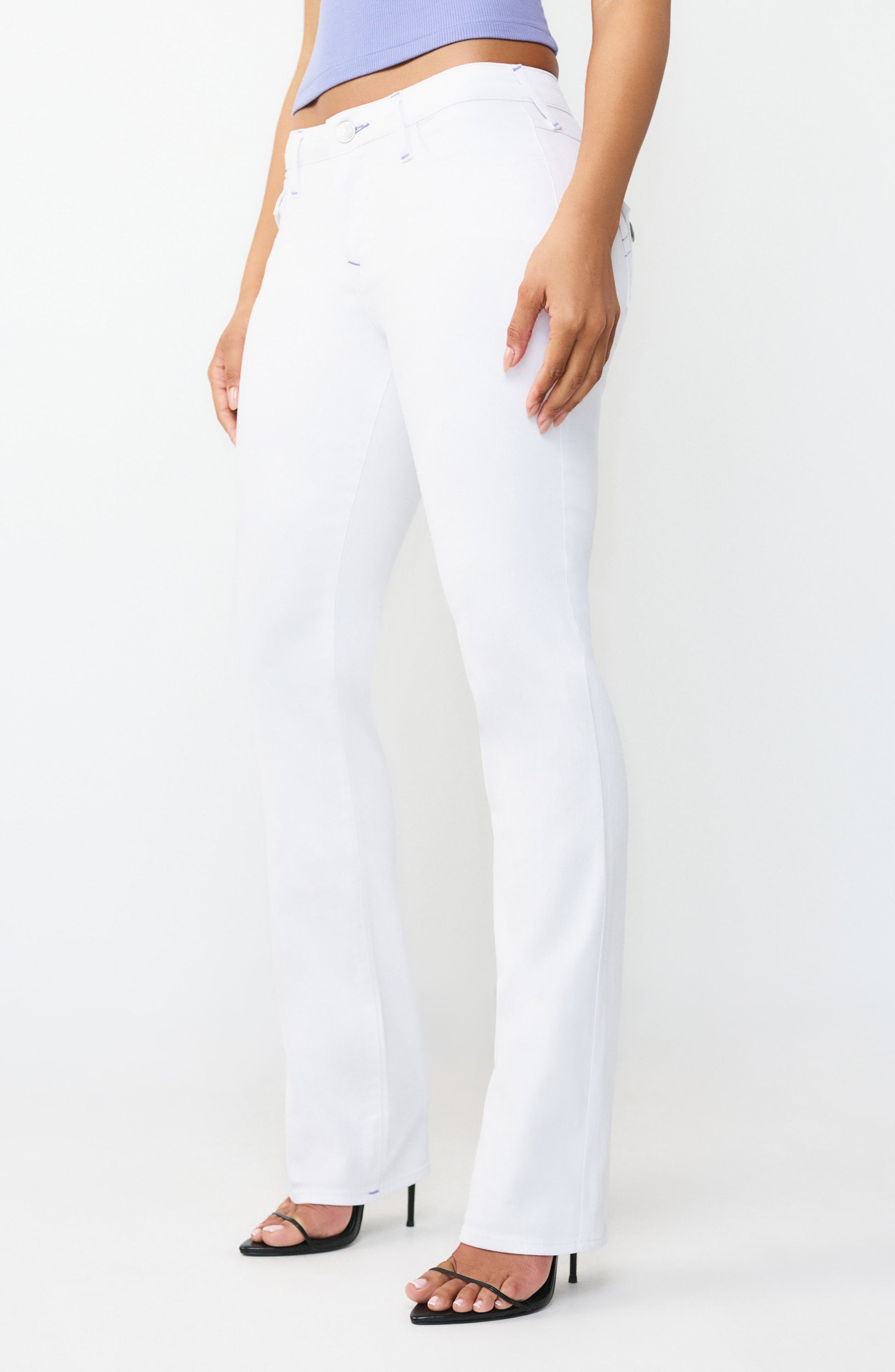 OPTIC WHITE