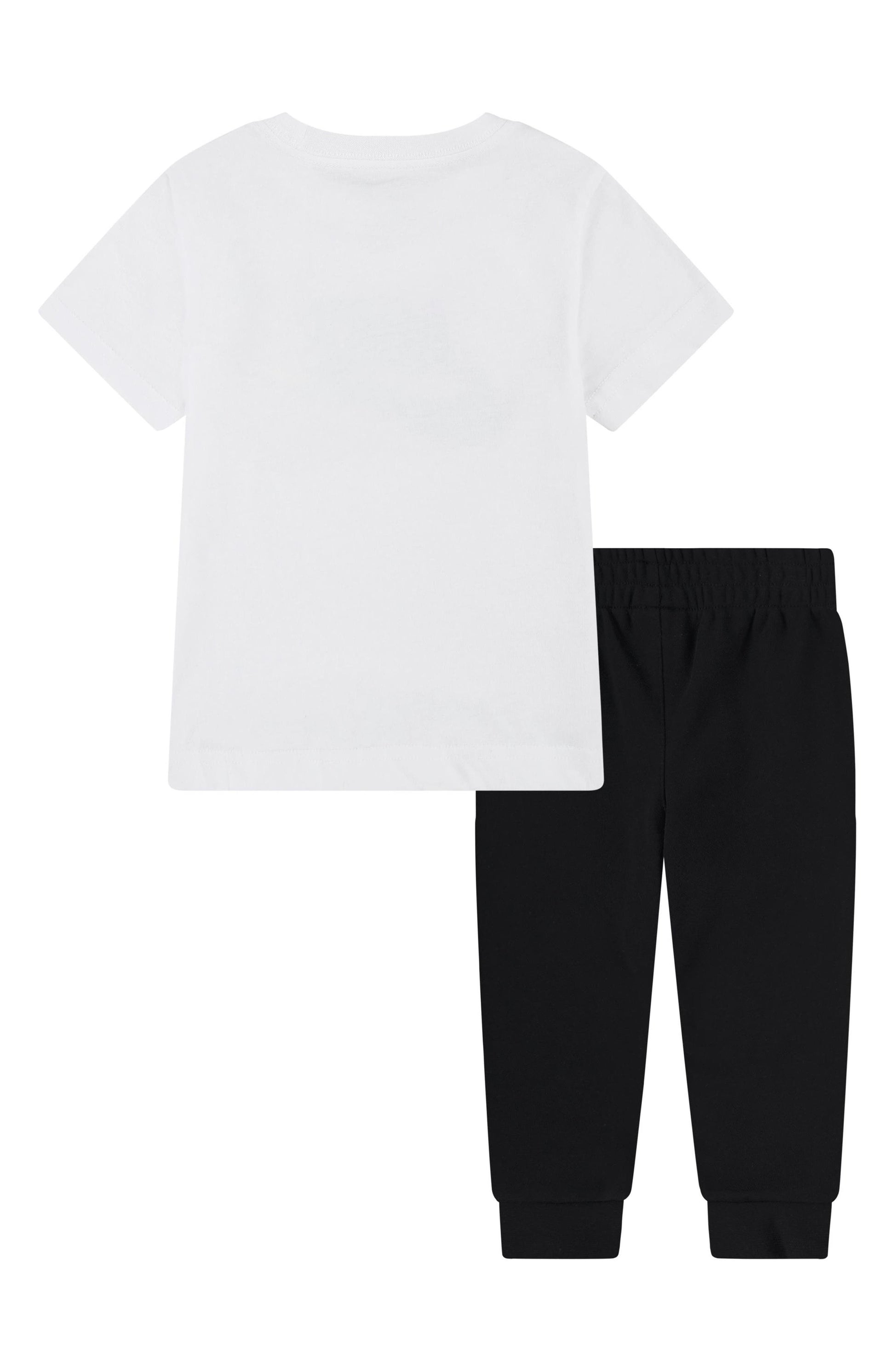 BLACK/ WHITE