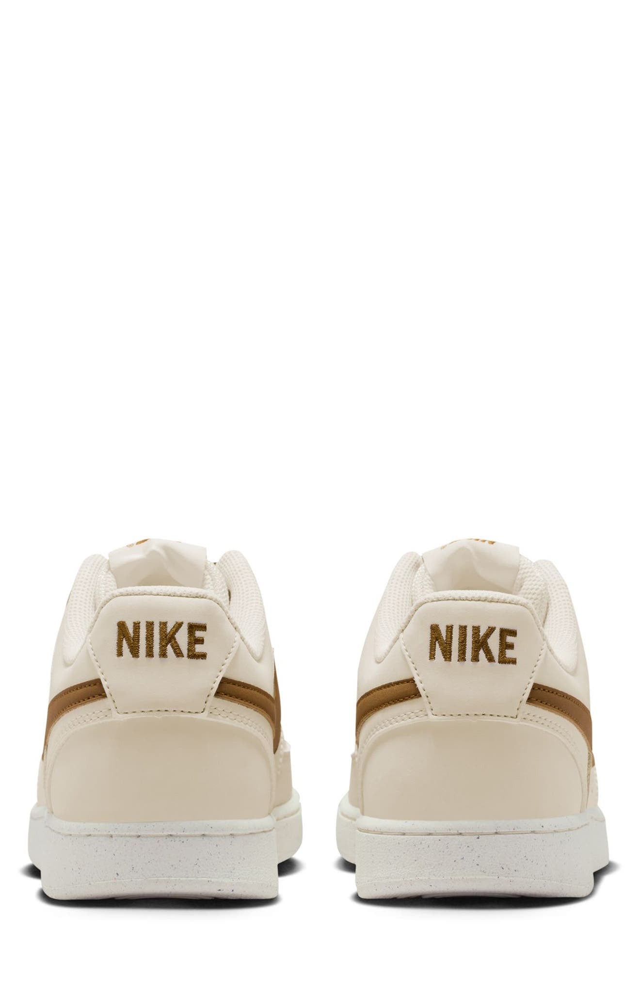PALE IVORY/ GOLDEN HOPS