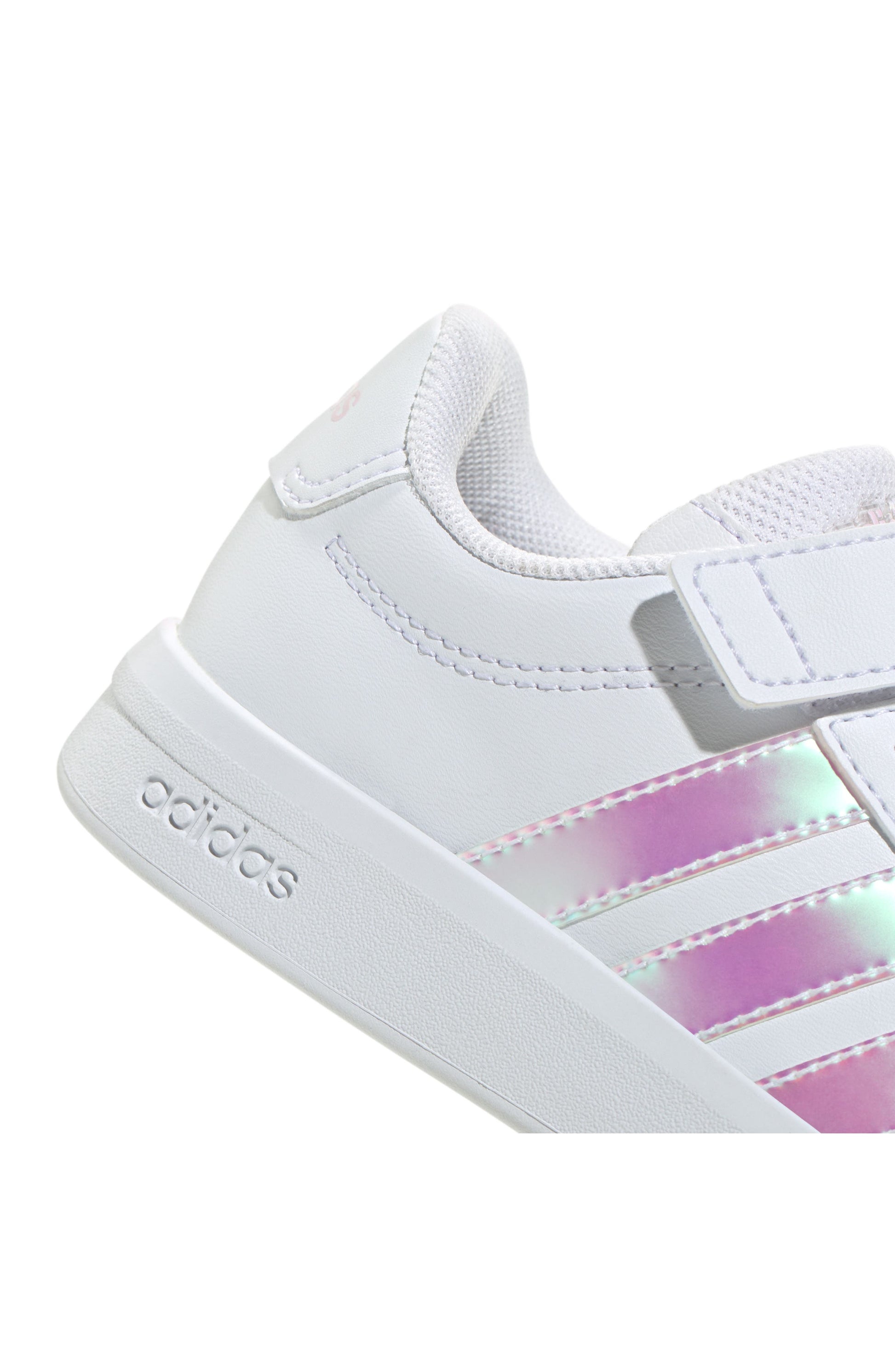 FOOTWEAR WHITE/ IRIDESCENT