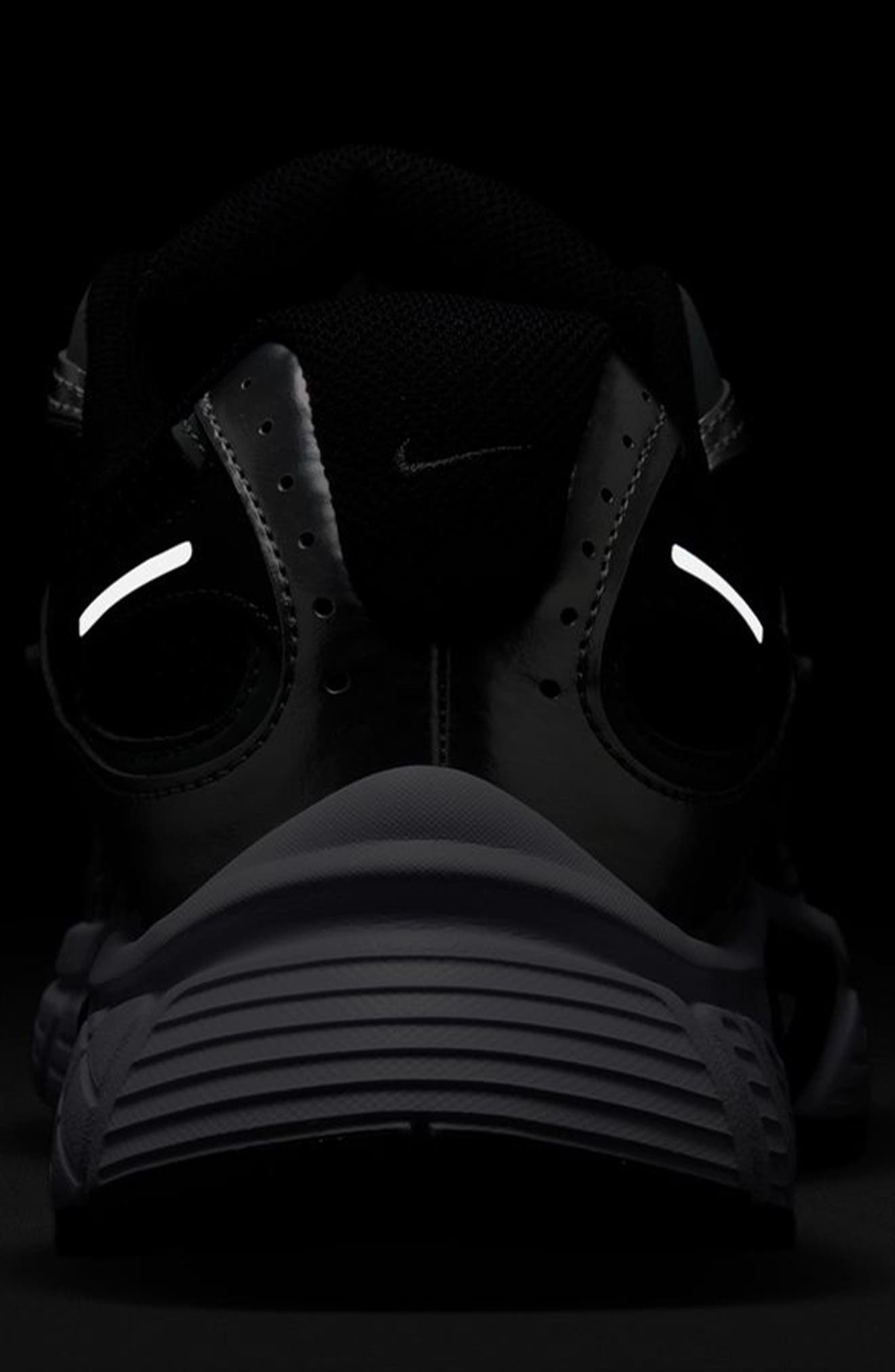 004 BLACK/BLACK