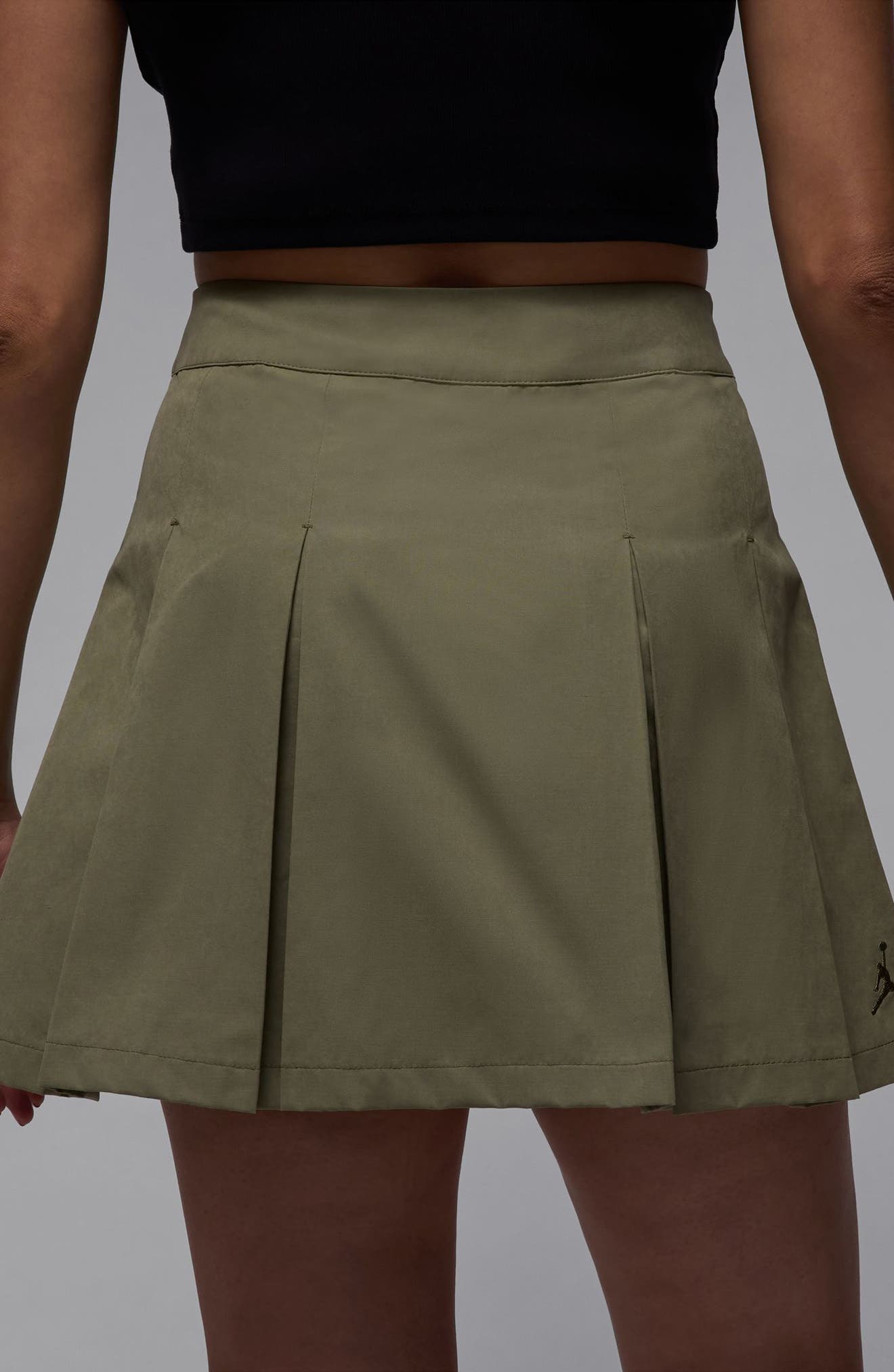 MEDIUM OLIVE
