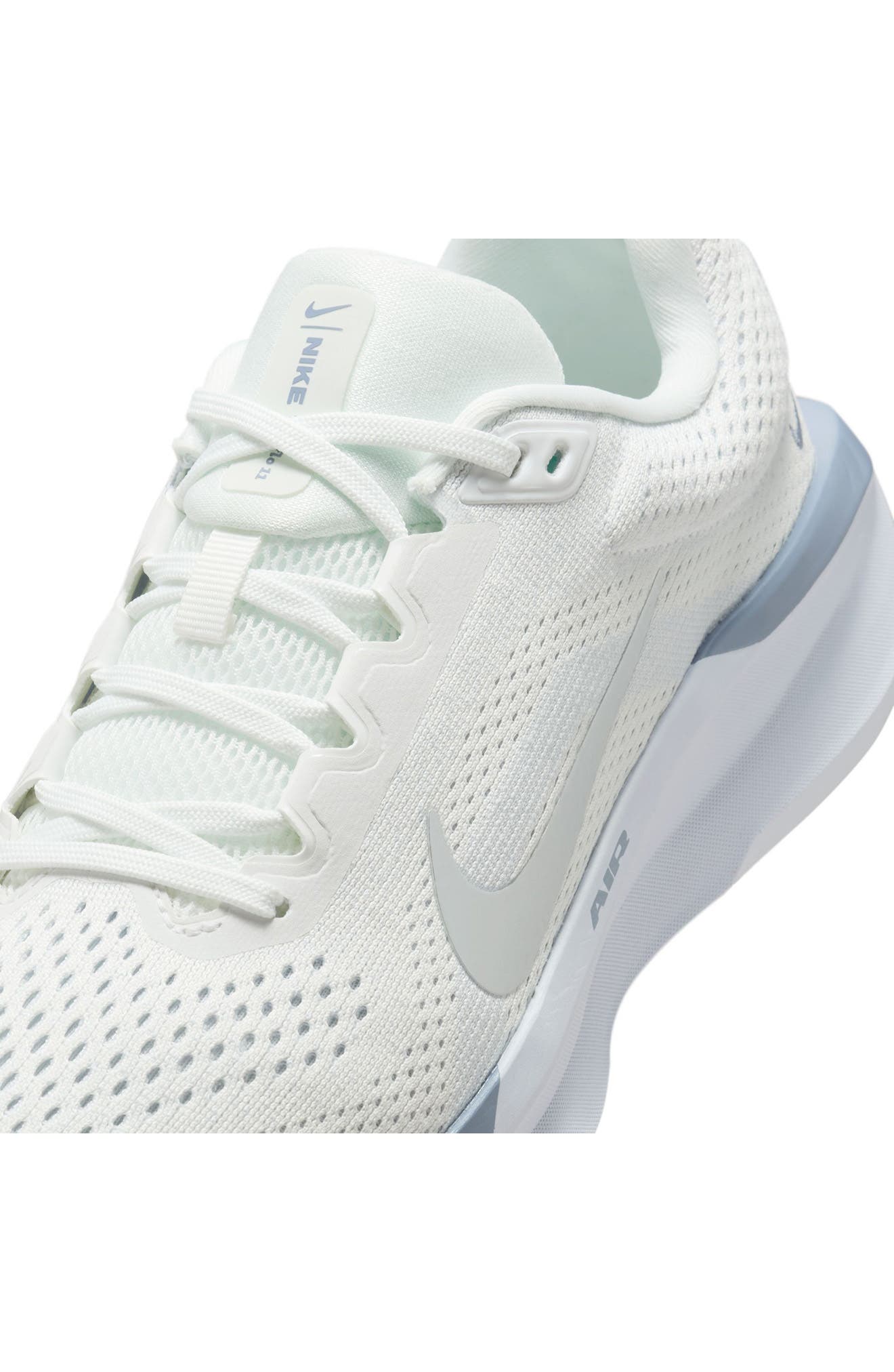SUMMIT WHITE/ METALLIC SILVER