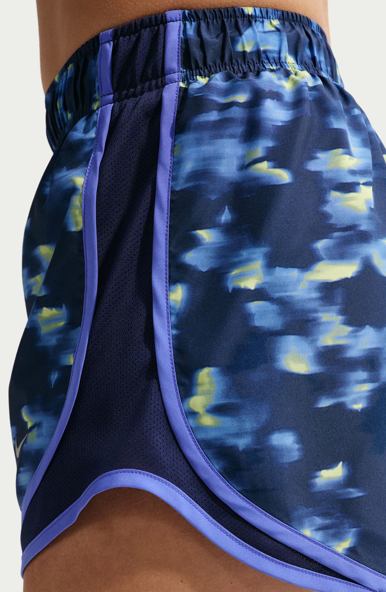 MIDNIGHT NAVY REFLECTIVE SILVE