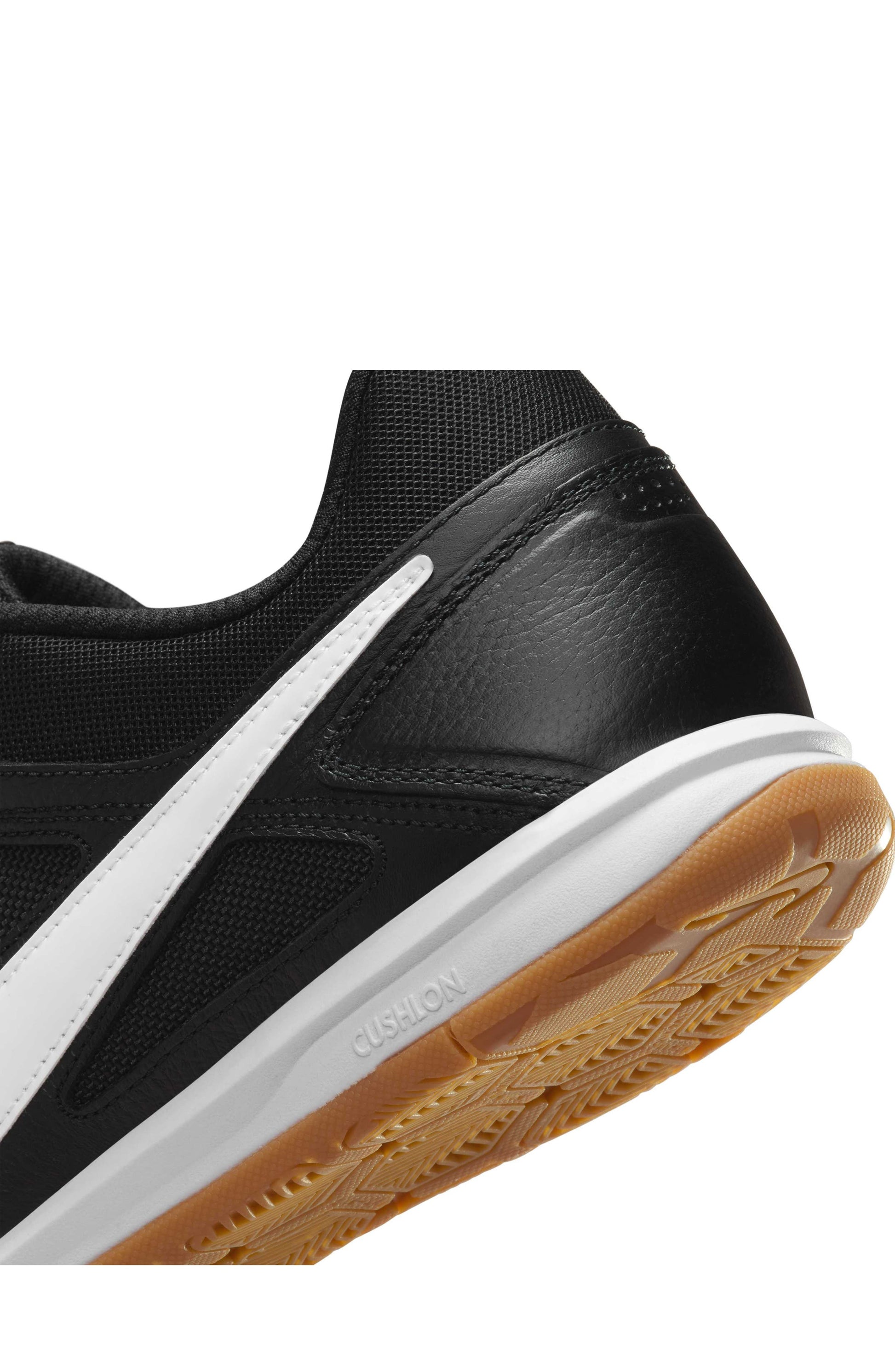 001 BLACK/WHITE