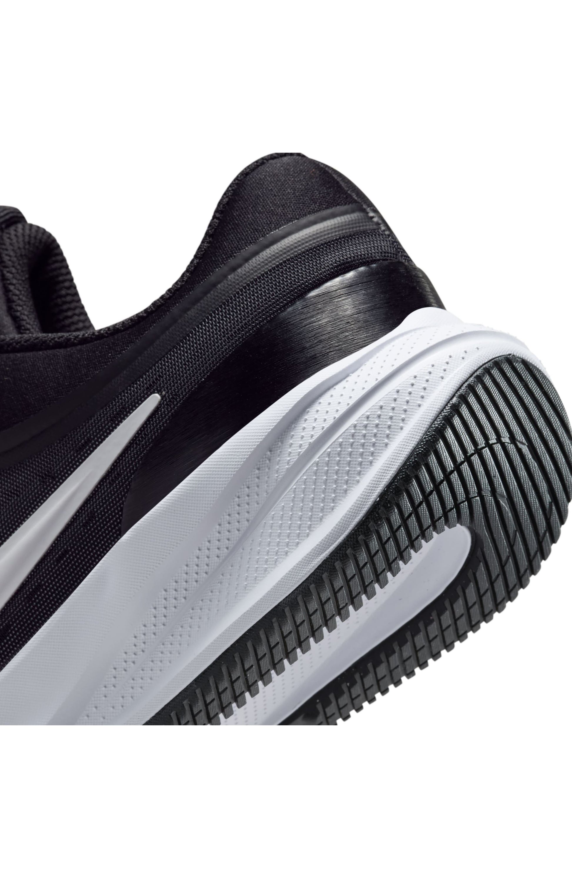 002 BLACK/WHITE