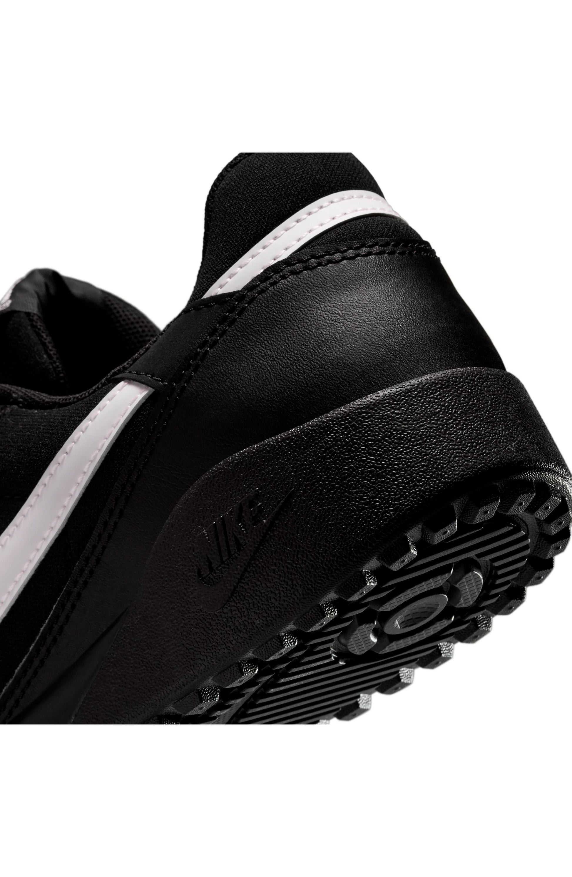 001 BLACK/WHITE