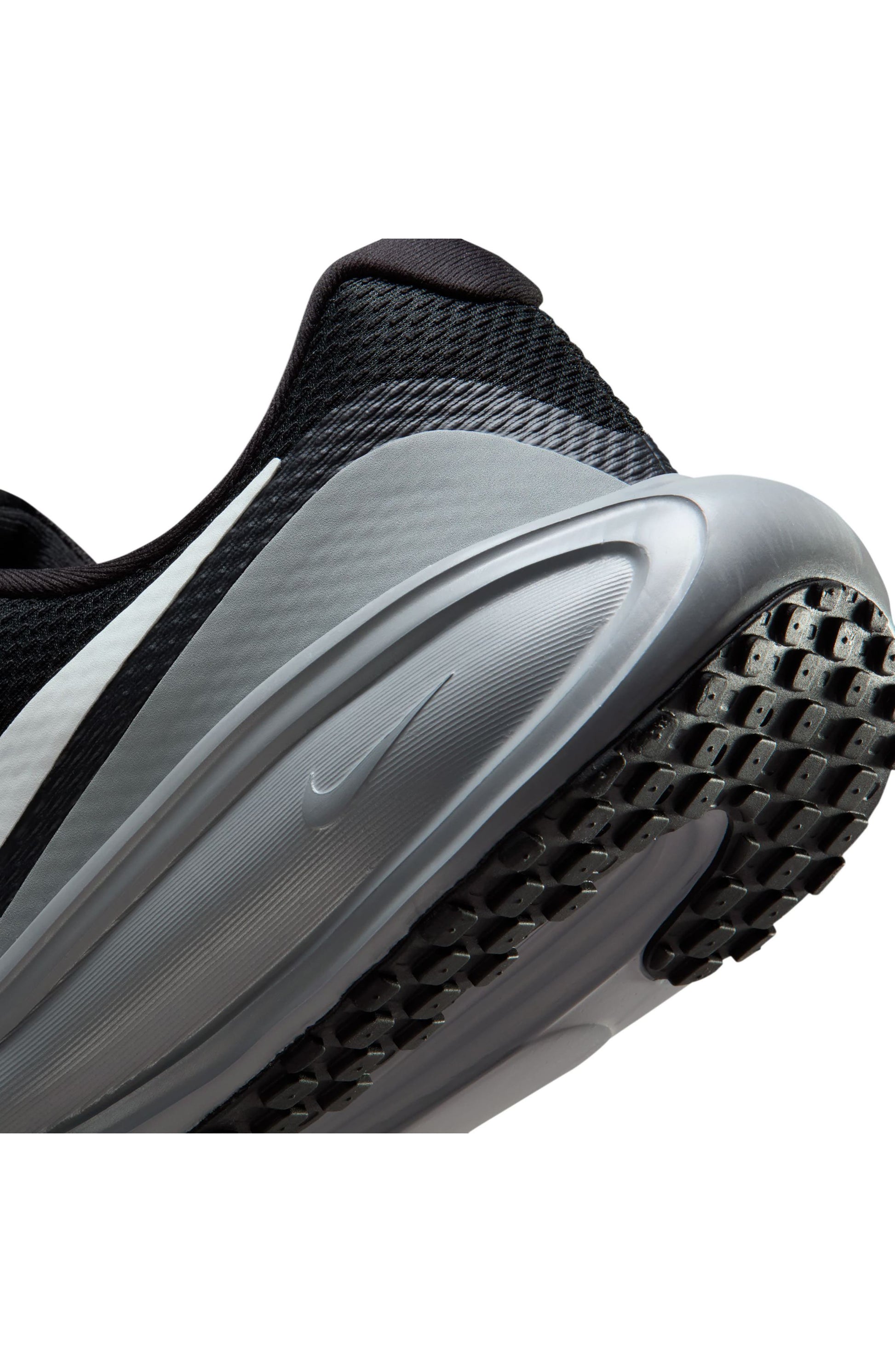 BLACK/ SUMMIT WHITE
