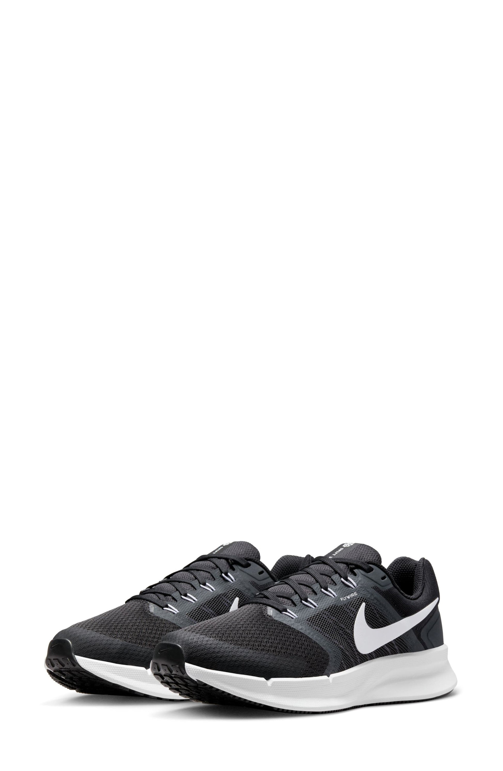 002 BLACK/WHITE