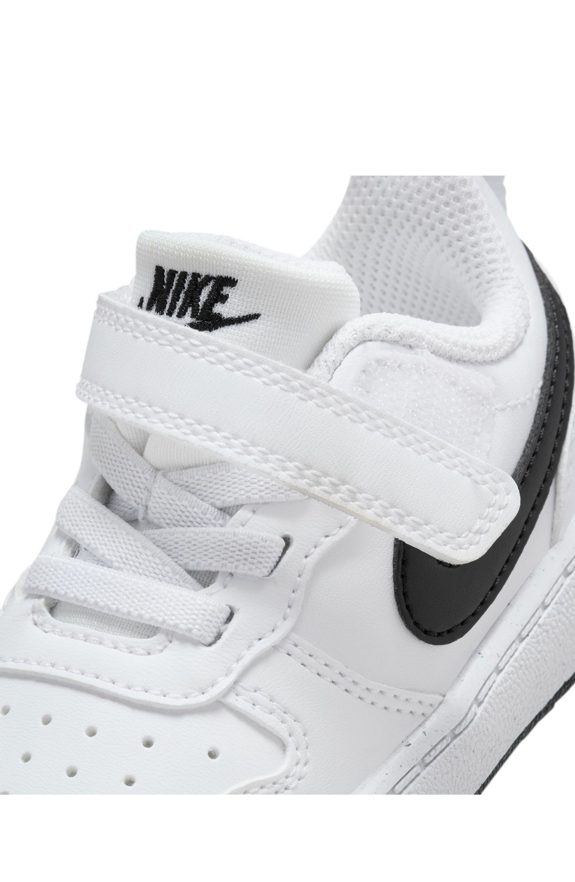 WHITE/ BLACK