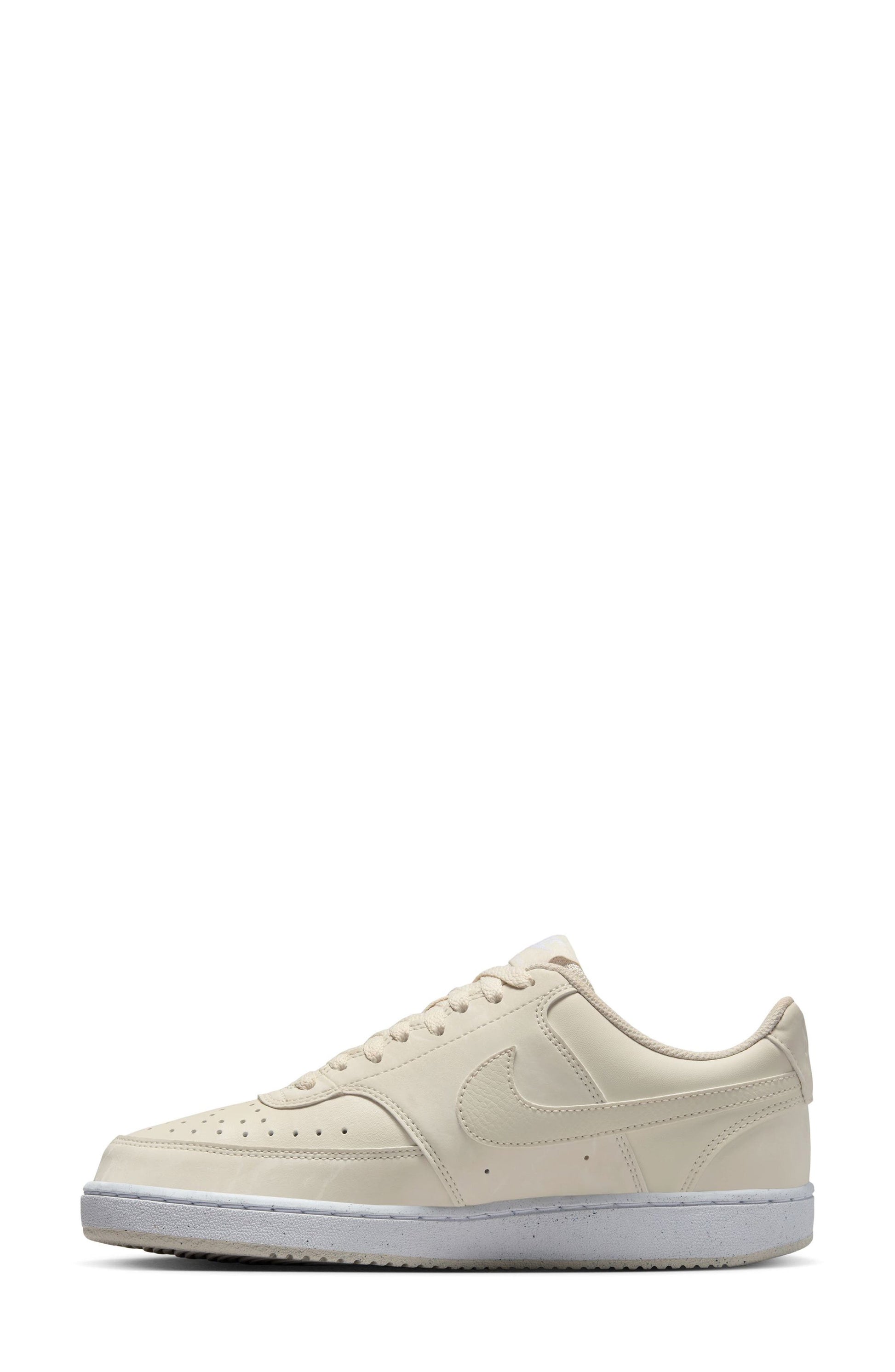 LIGHT BROWN/ BROWN/ WHITE