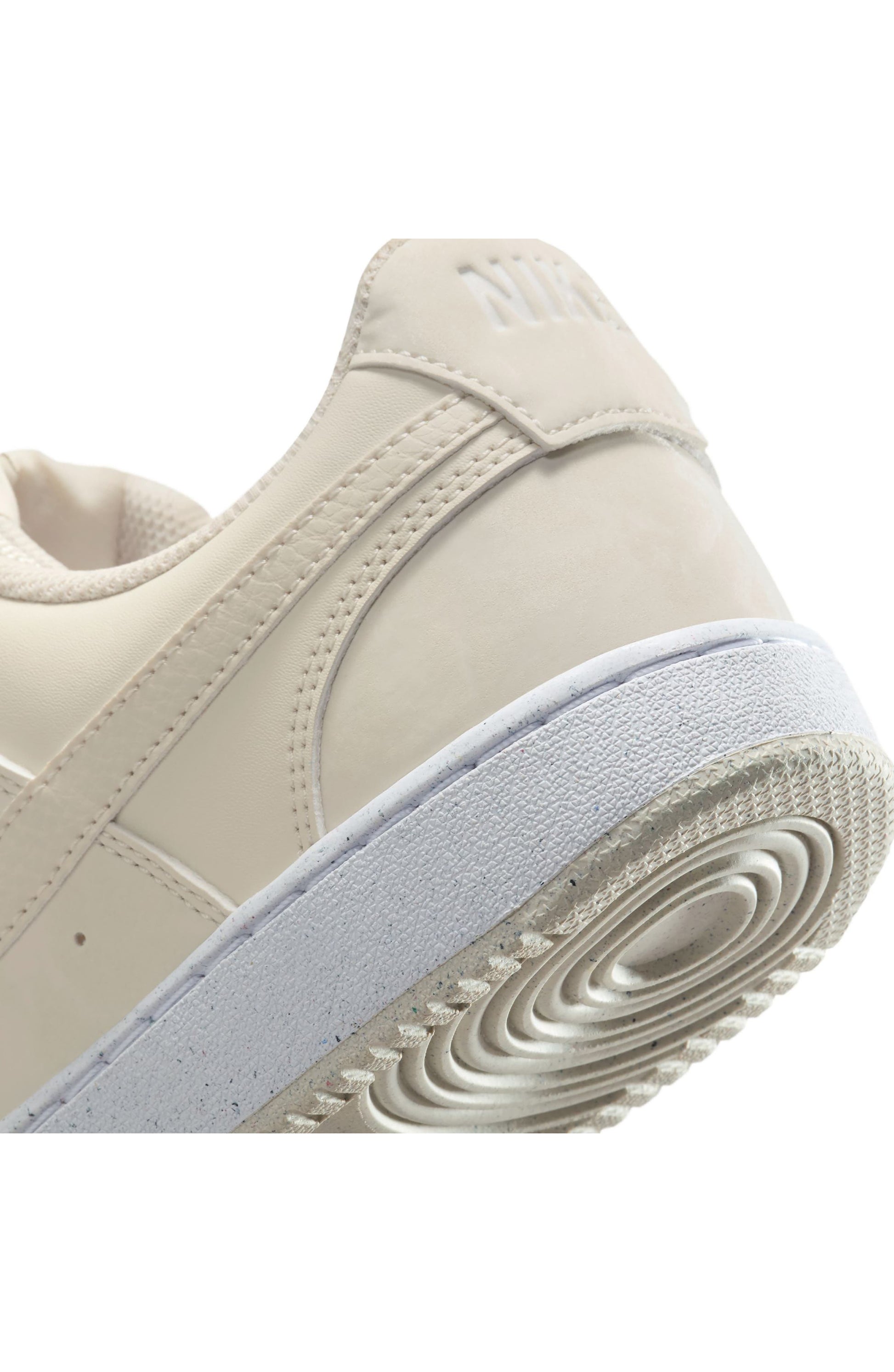 LIGHT BROWN/ BROWN/ WHITE