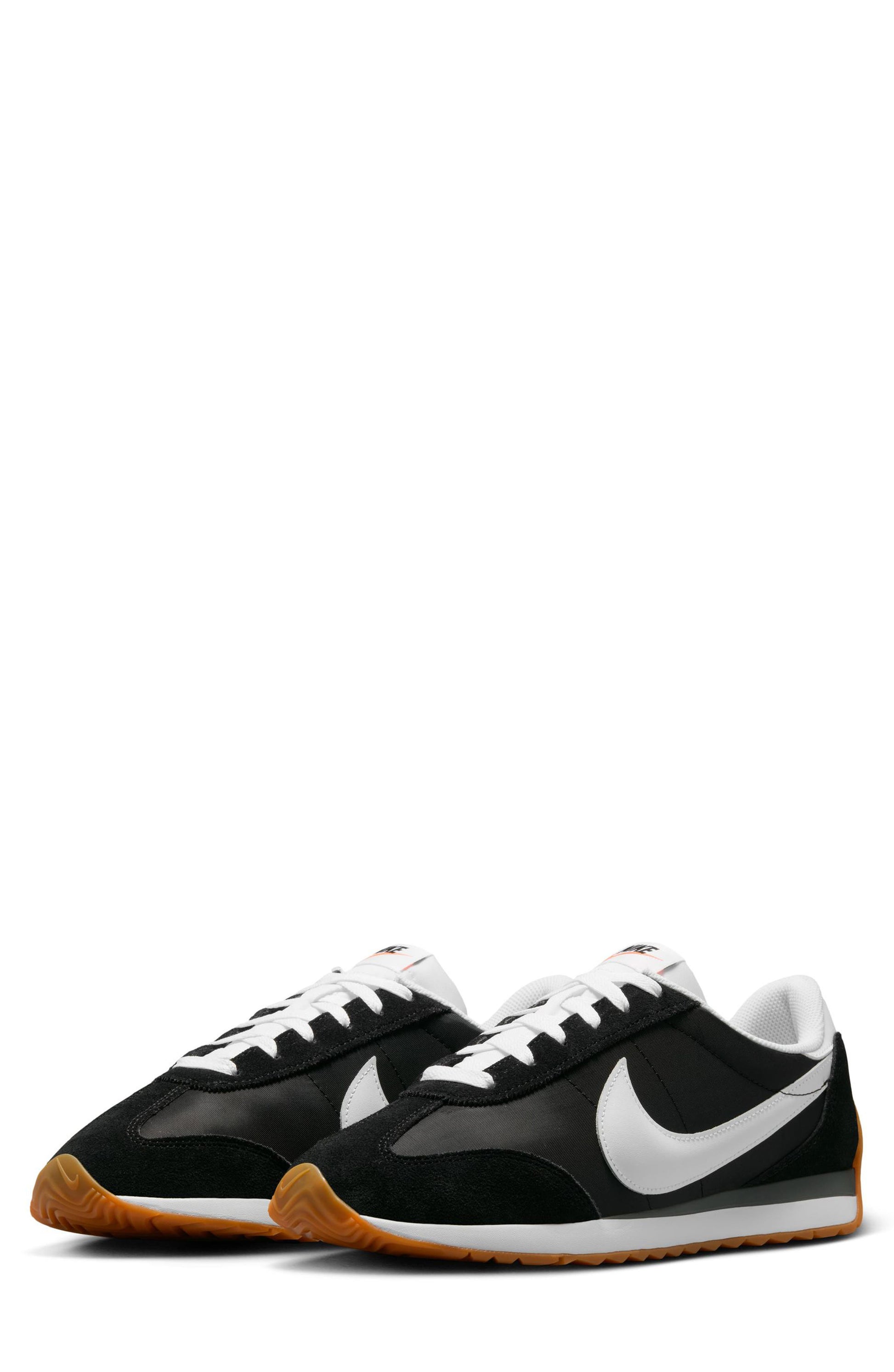 BLACK/ WHITE