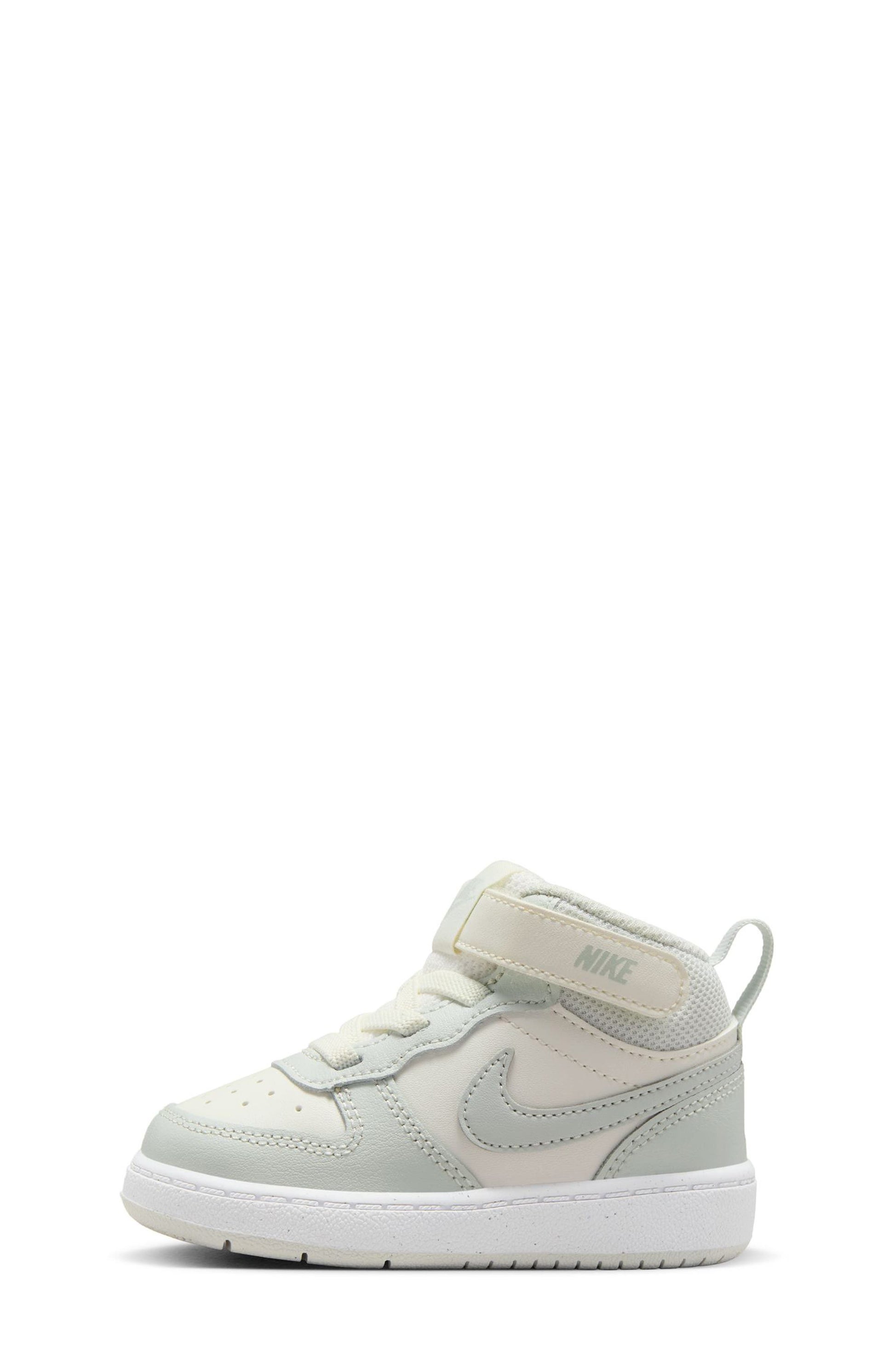 SAIL/ LIGHT SILVER/ WHITE