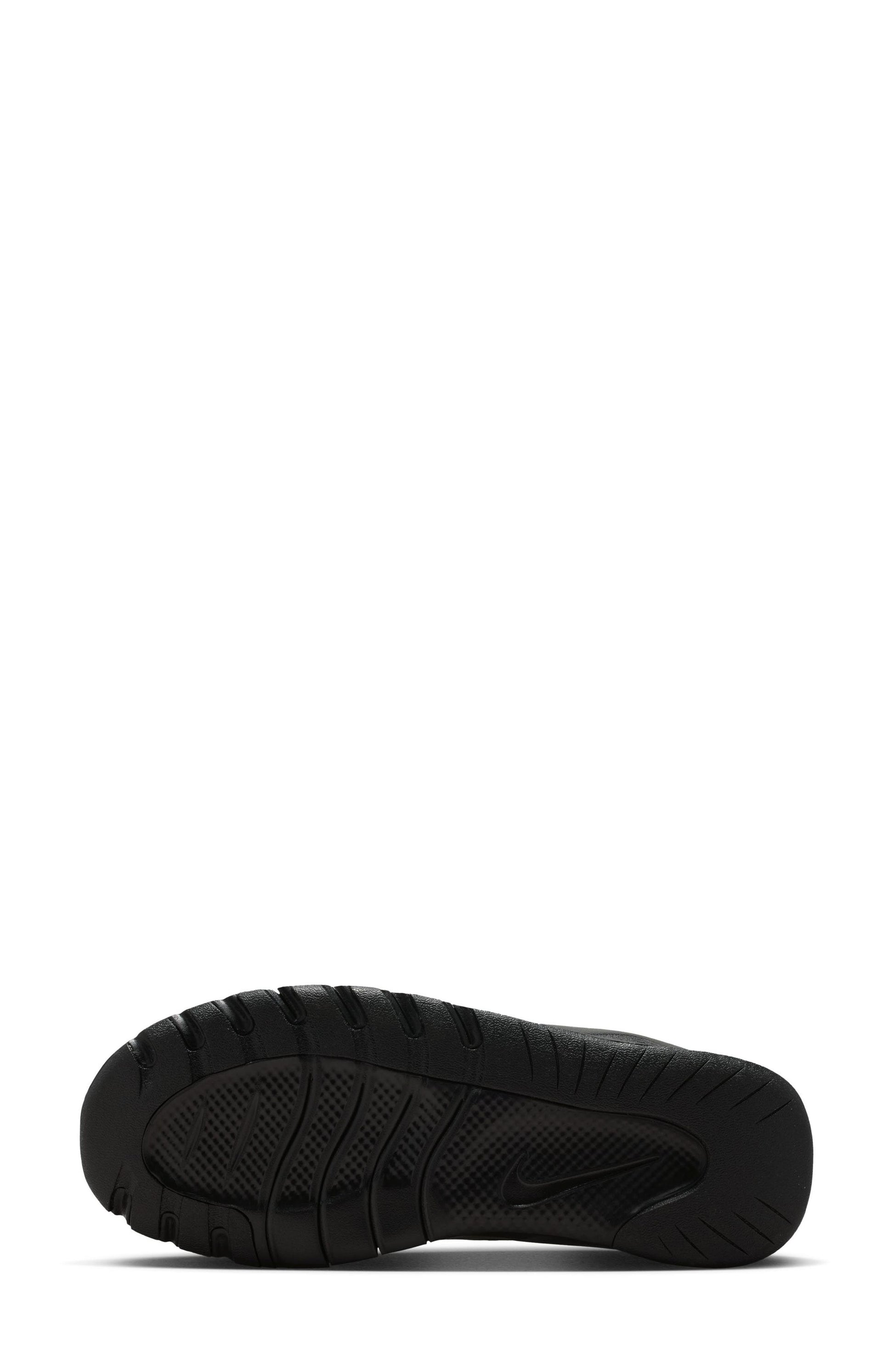 BLACK/ BLACK