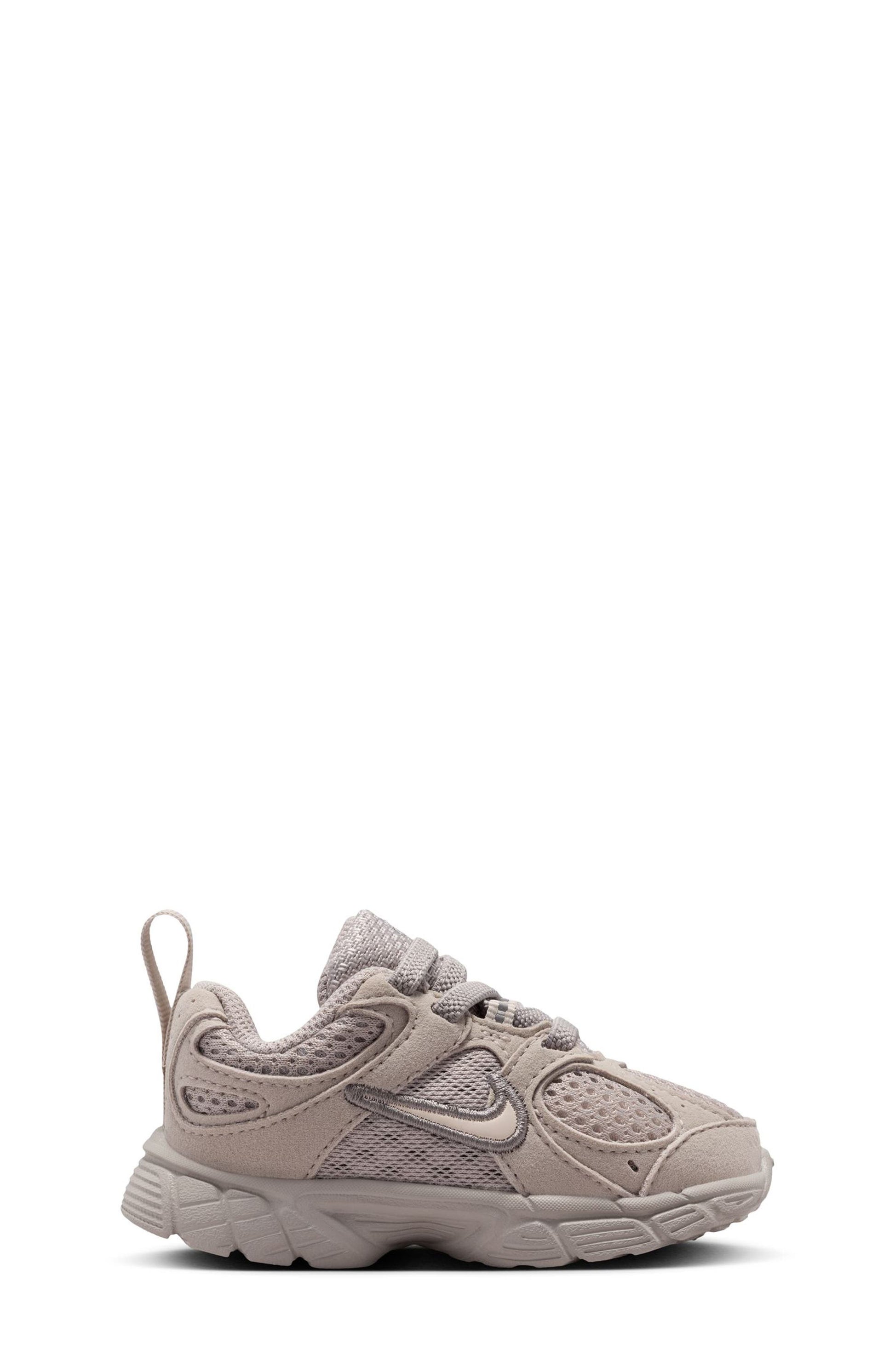 MOON PARTICLE/ LIGHT BROWN