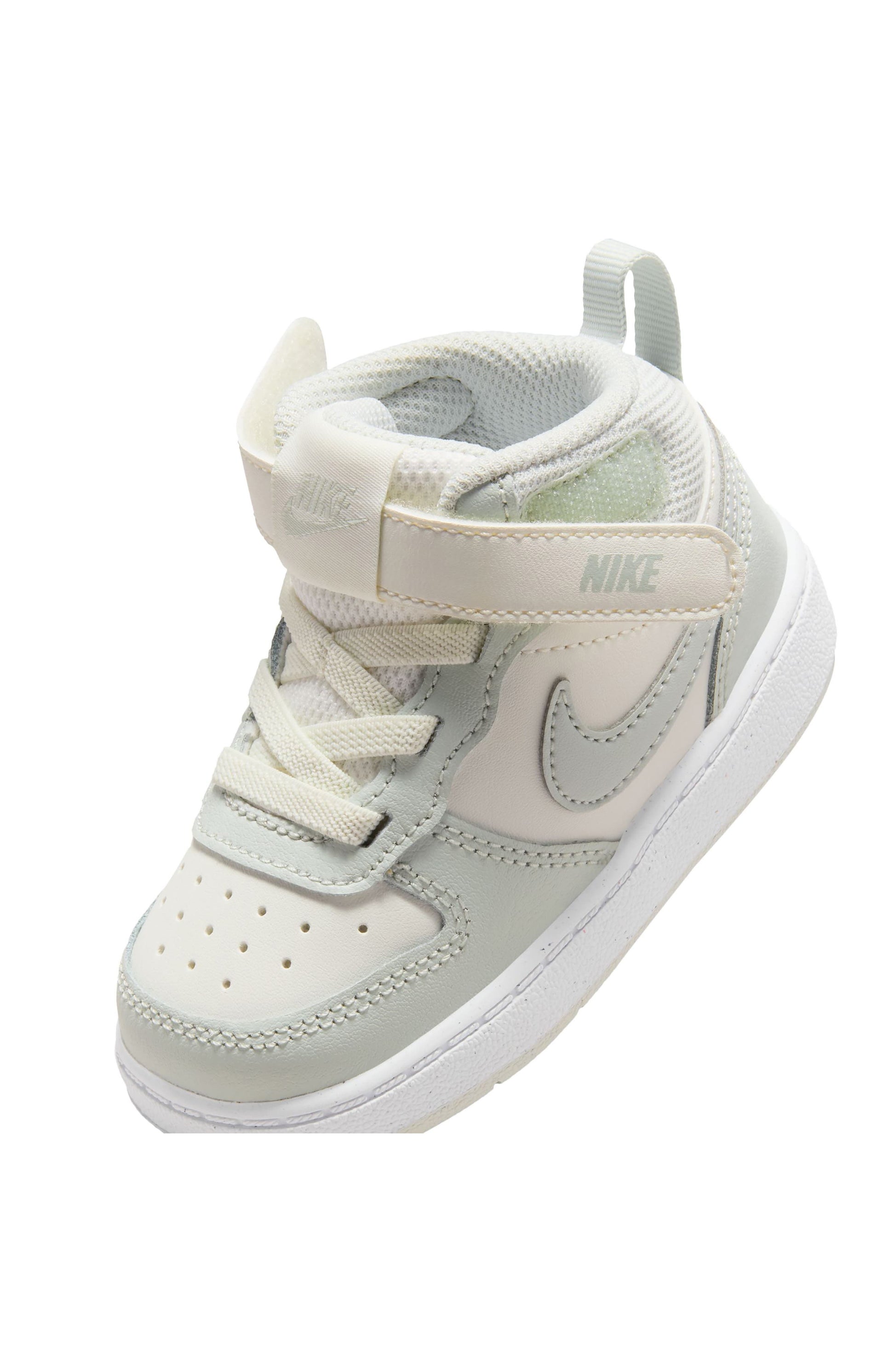 SAIL/ LIGHT SILVER/ WHITE