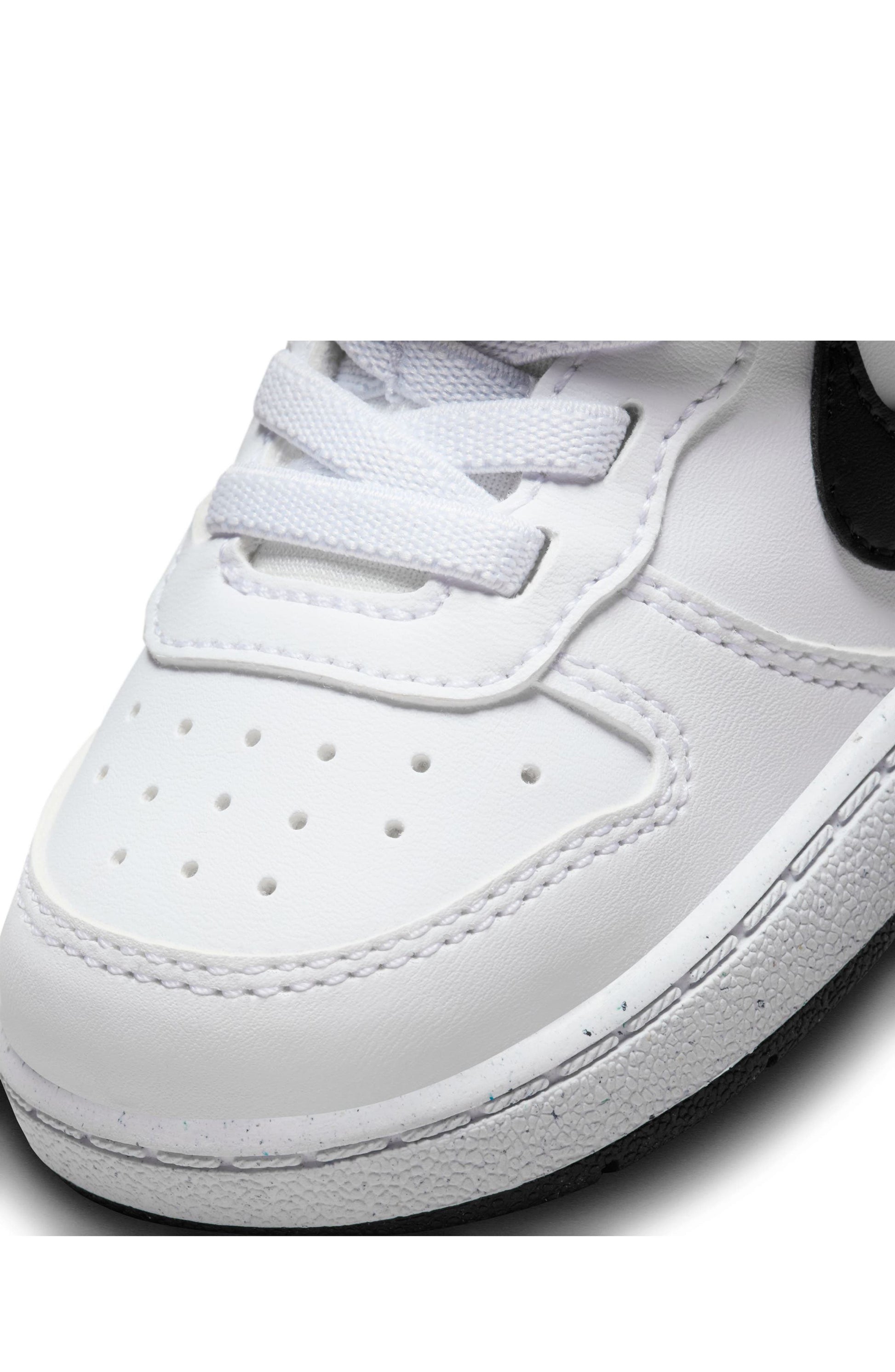 WHITE/ BLACK