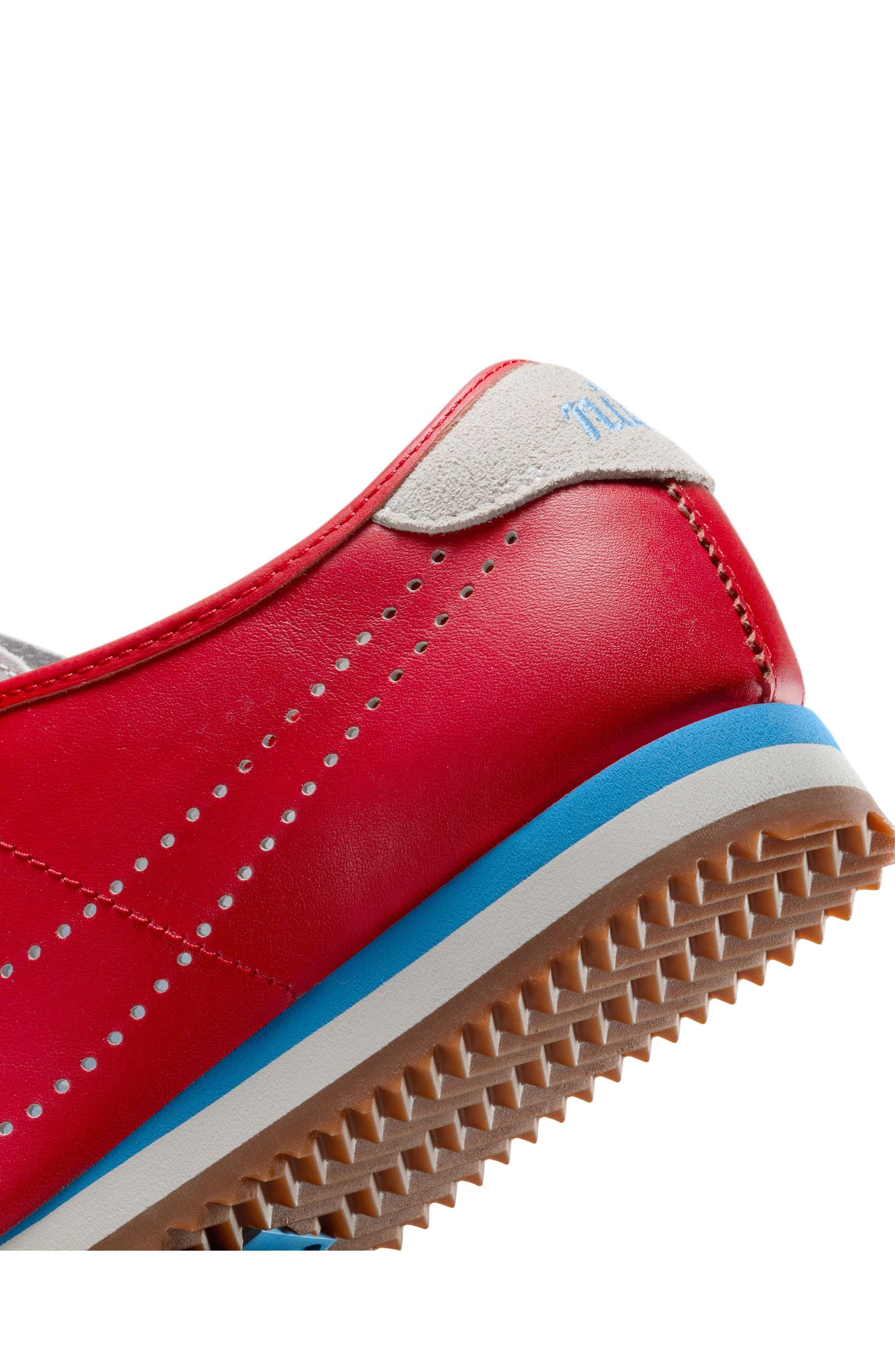 UNVIVERSITY RED/ UNVIVERS BLUE
