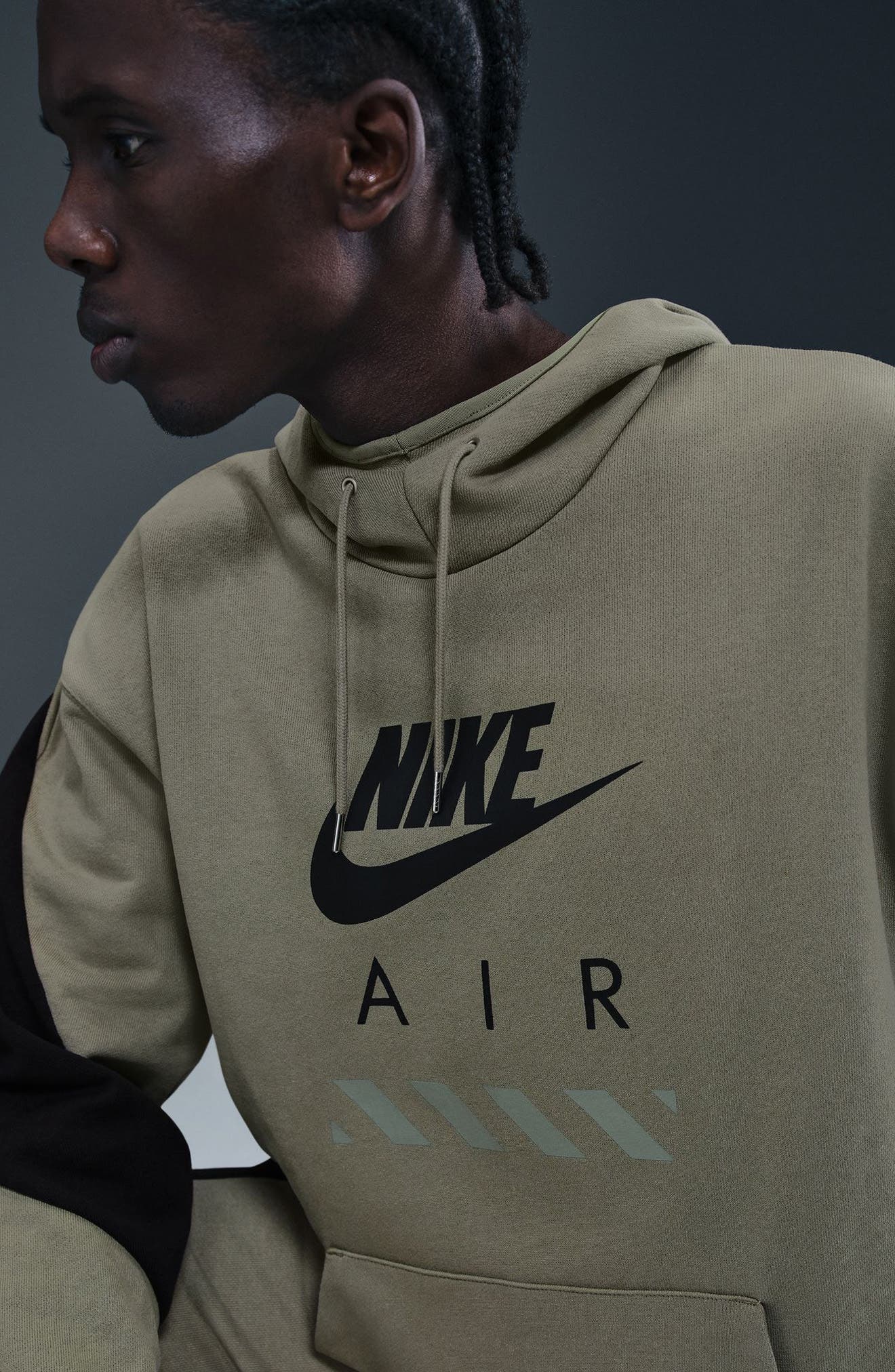 LIGHT ARMY/ BLACK