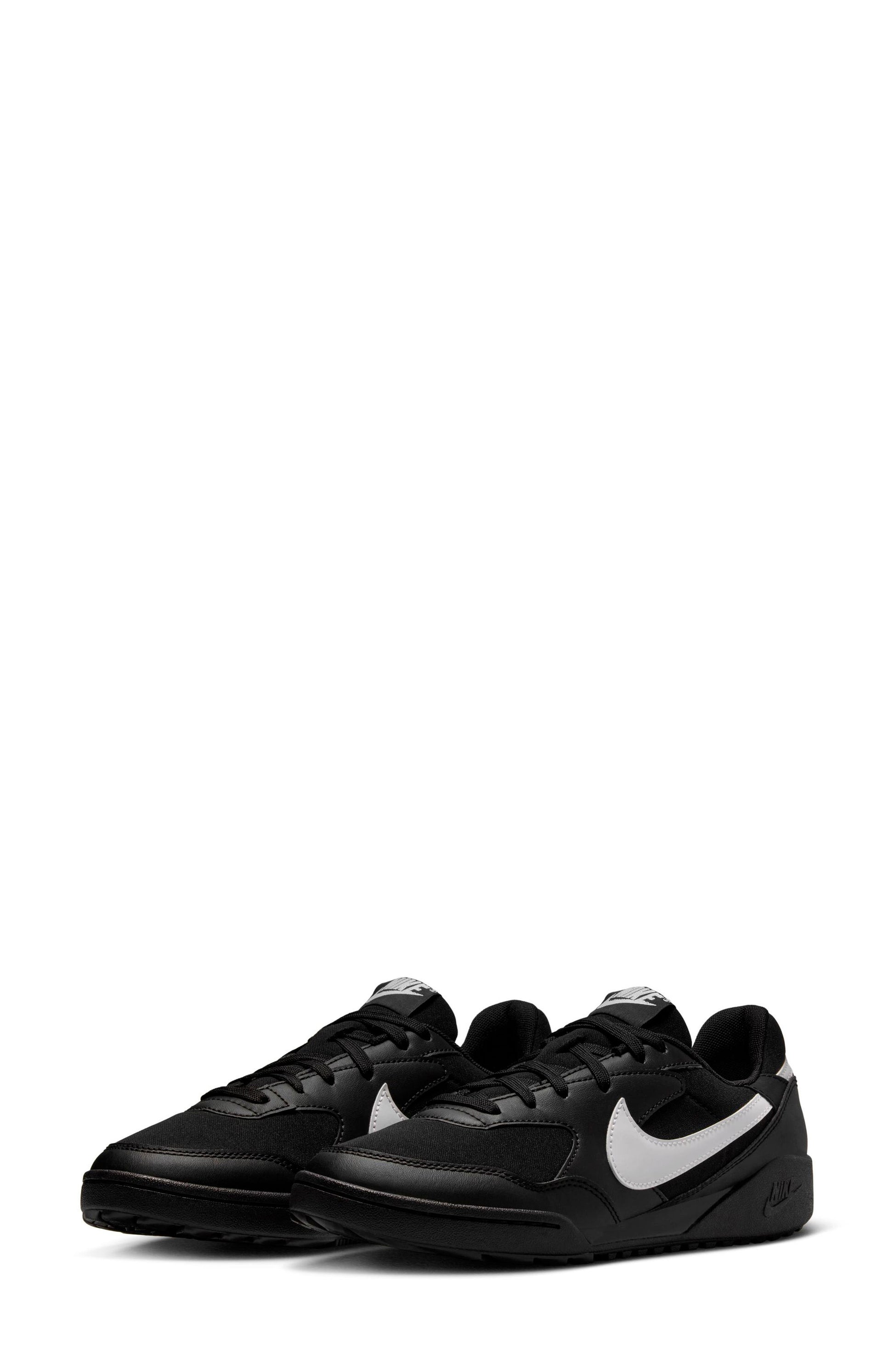 001 BLACK/WHITE