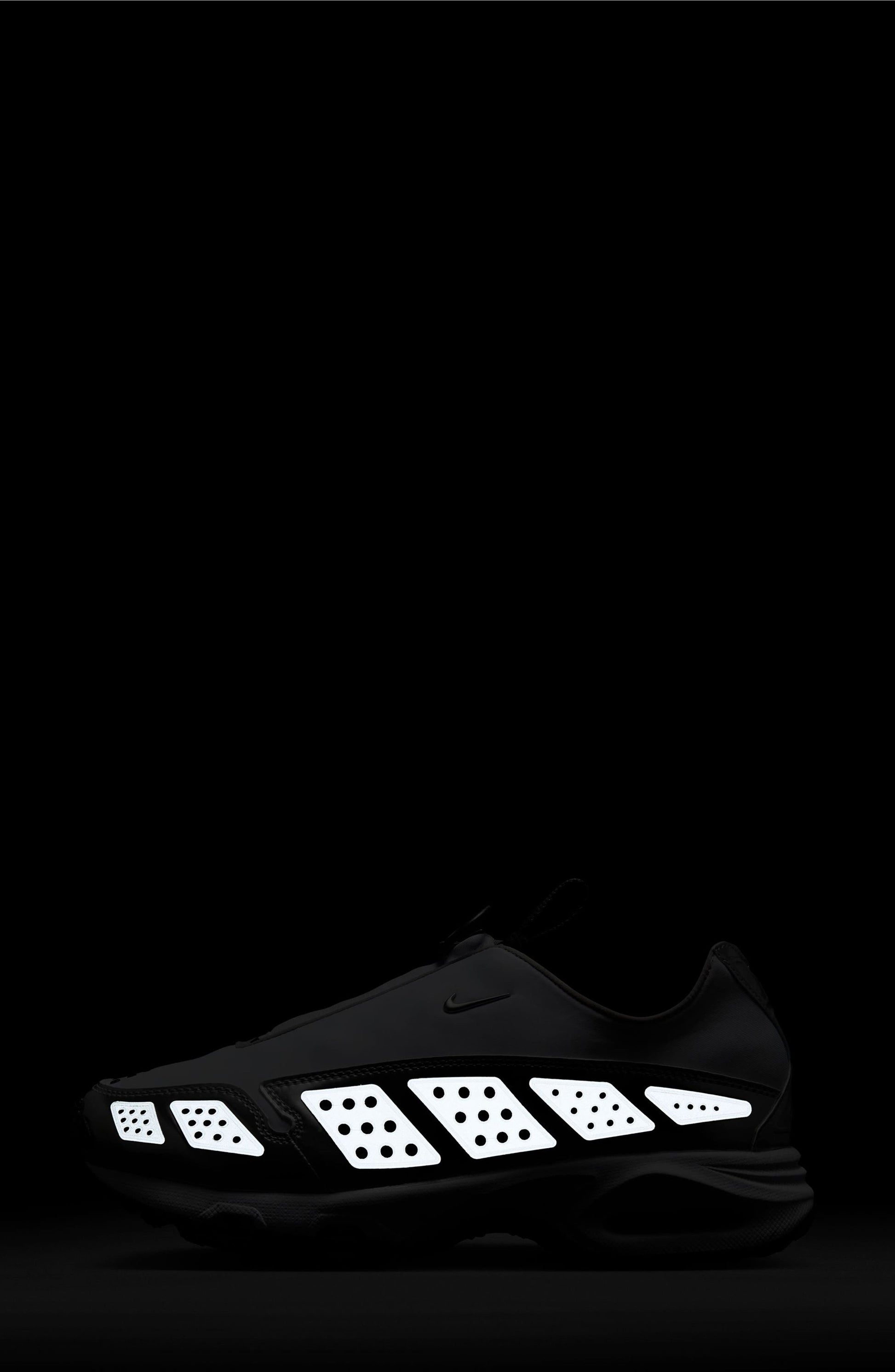 WHITE/ METALLIC SILVER/ BLACK