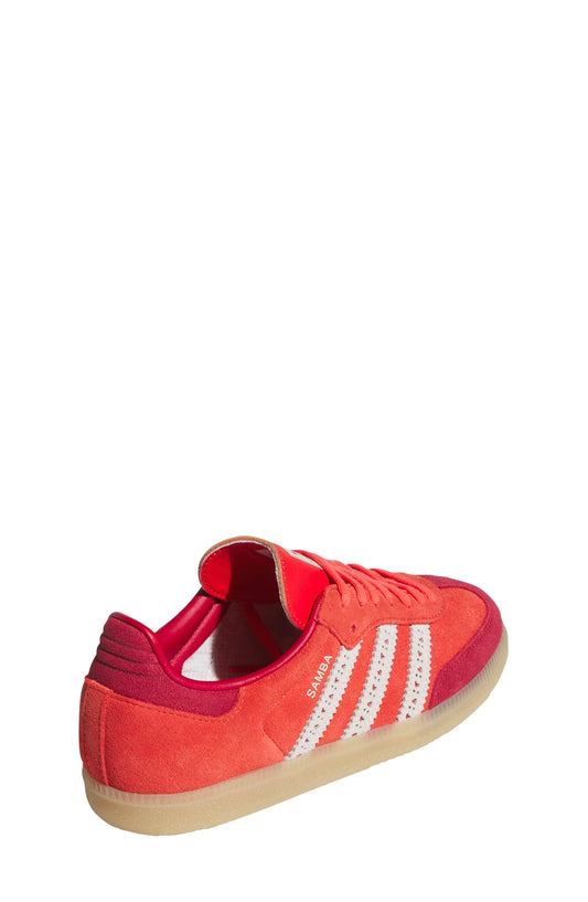 BRIGHT RED