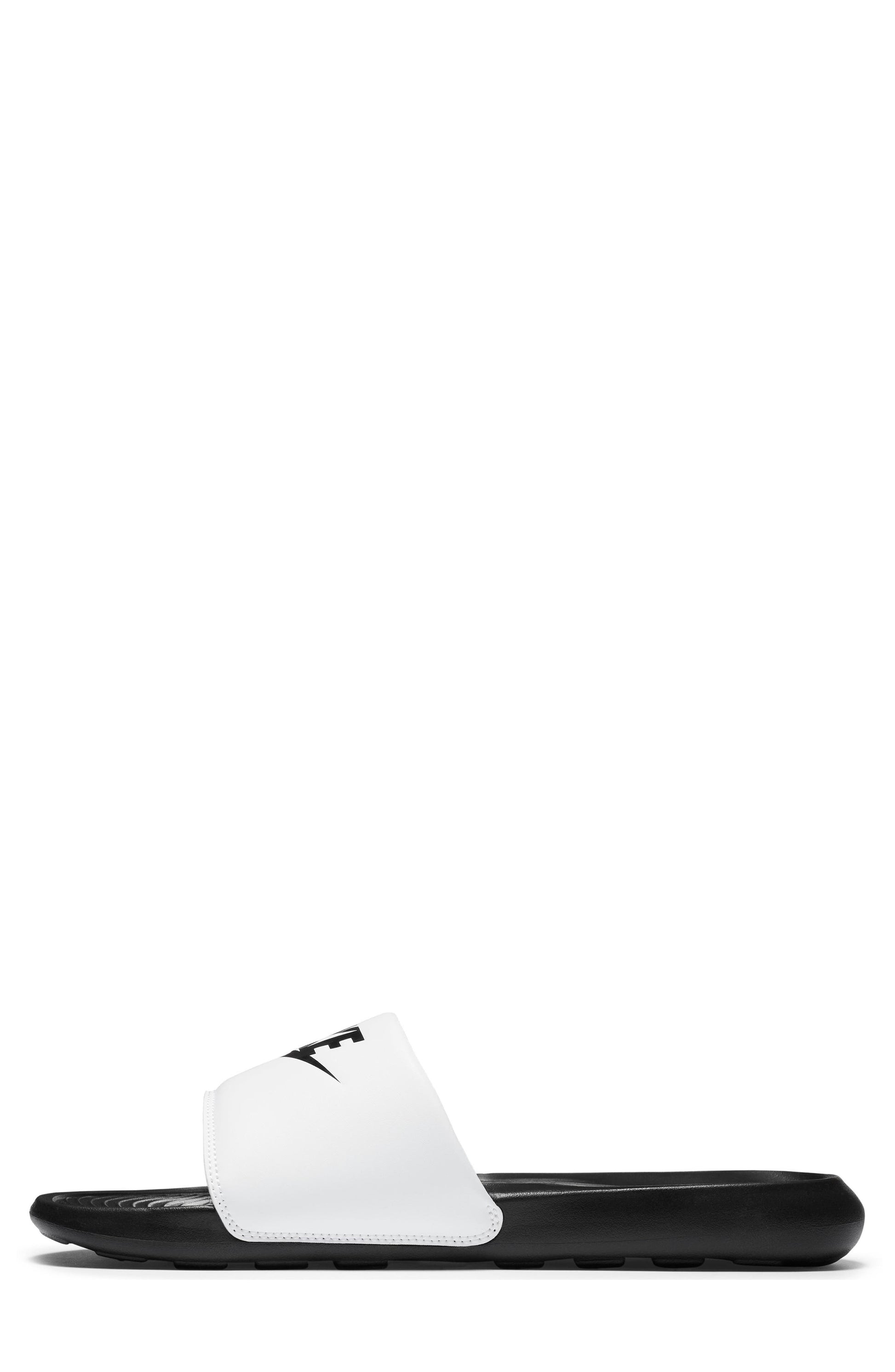 BLACK/ BLACK/ WHITE