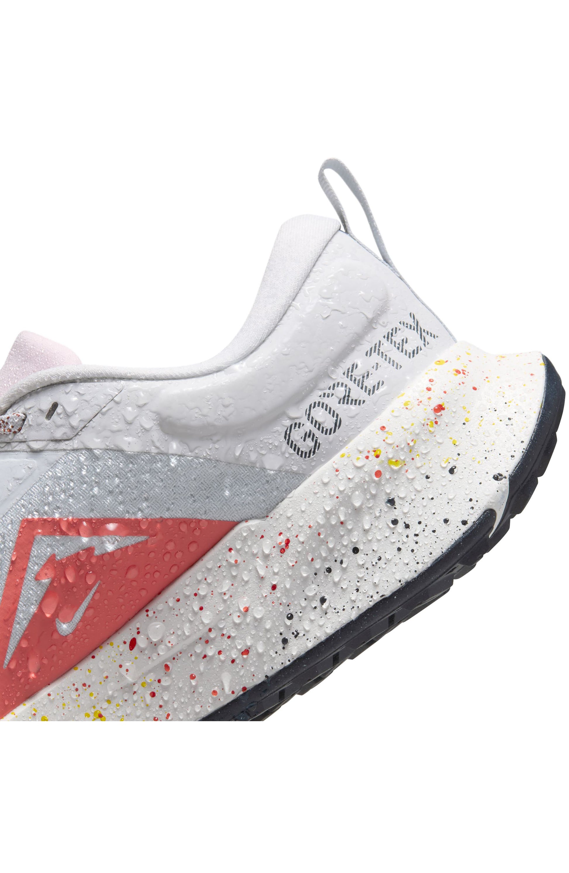 PURE PLATINUM/ WHITE