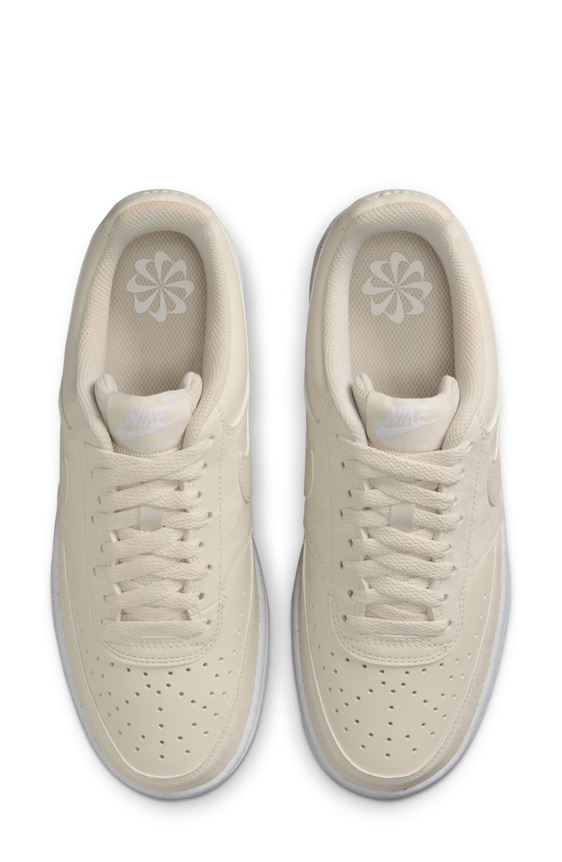 LIGHT BROWN/ BROWN/ WHITE