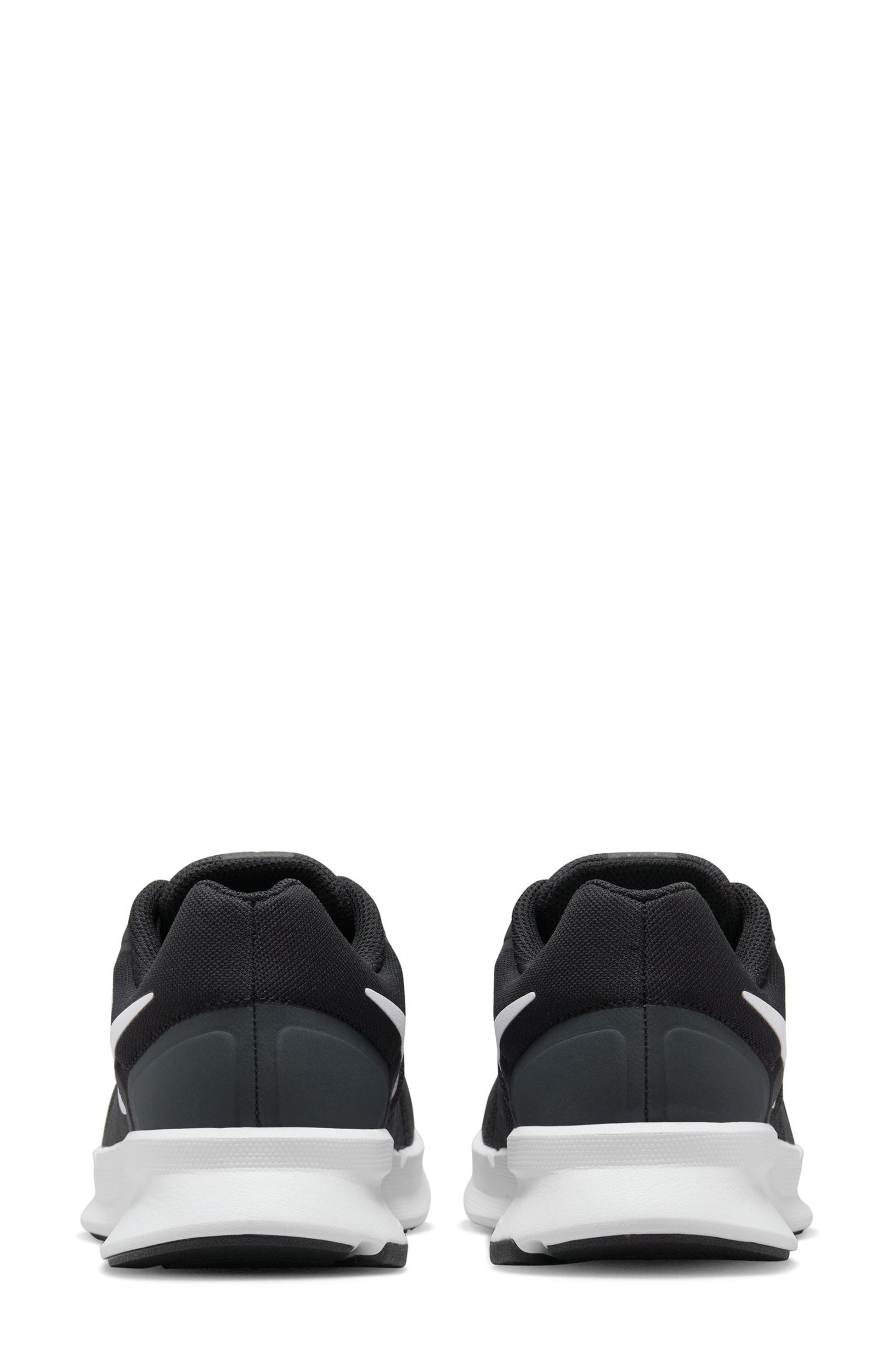 002 BLACK/WHITE