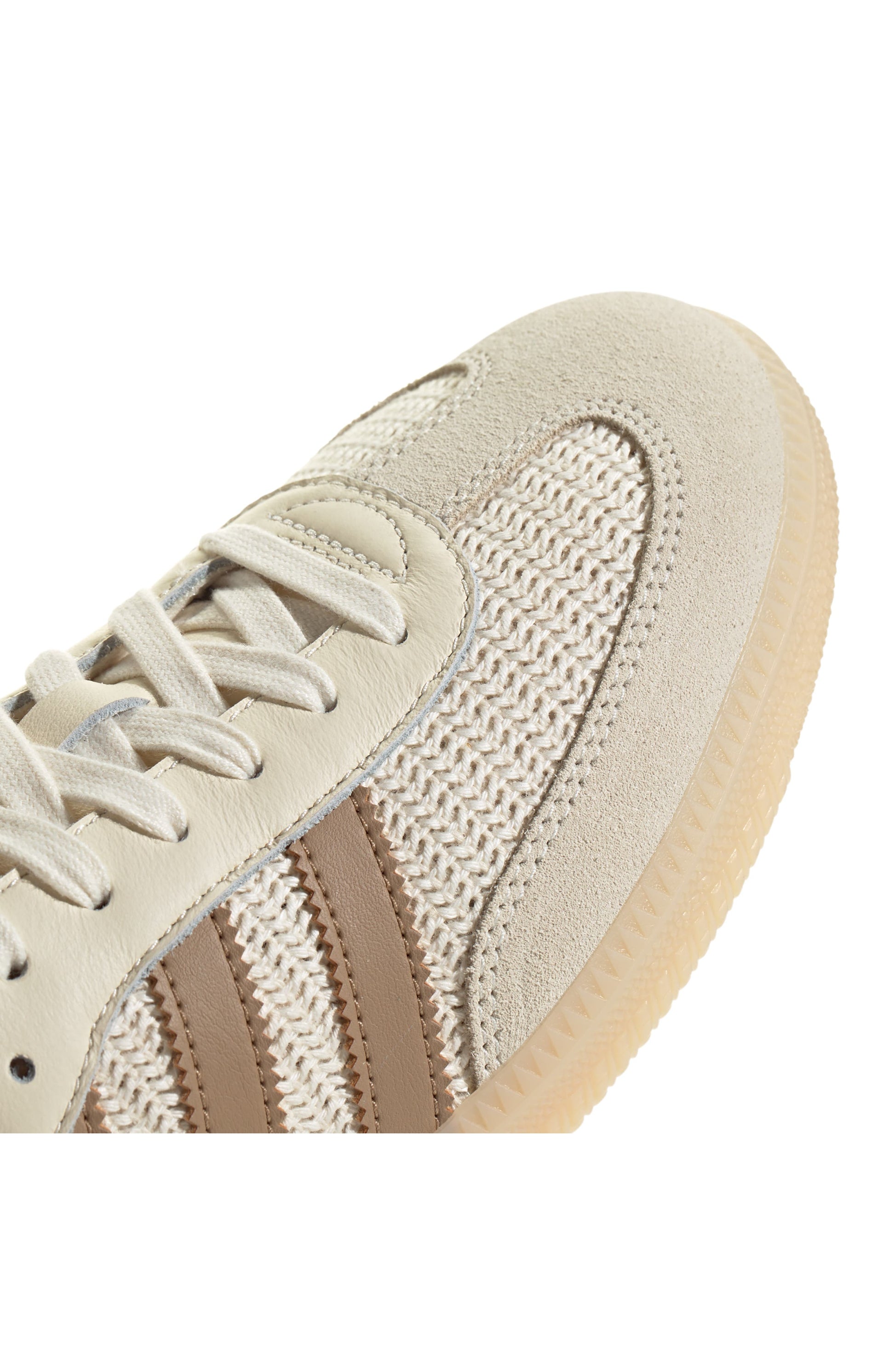CREAM WHITE/ CRYSTAL SAND