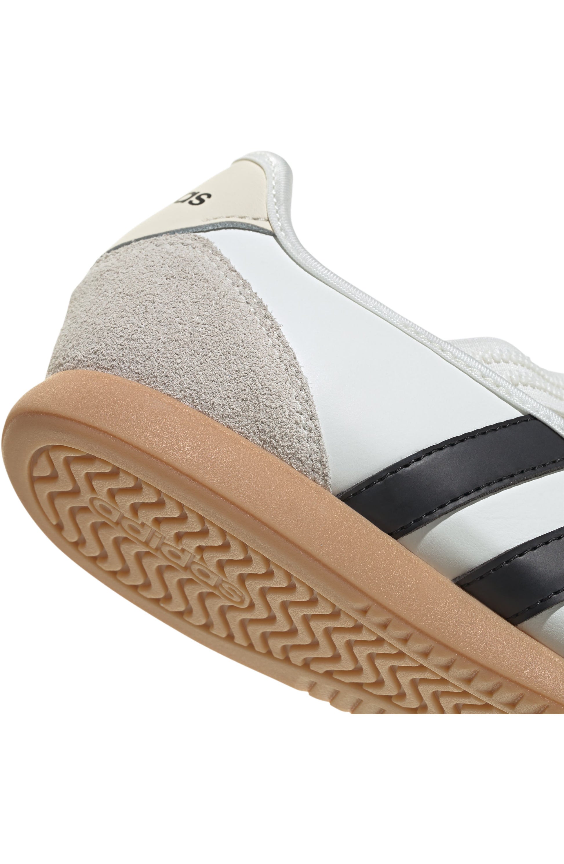 CORE WHITE/ CORE BLACK/ GUM 3