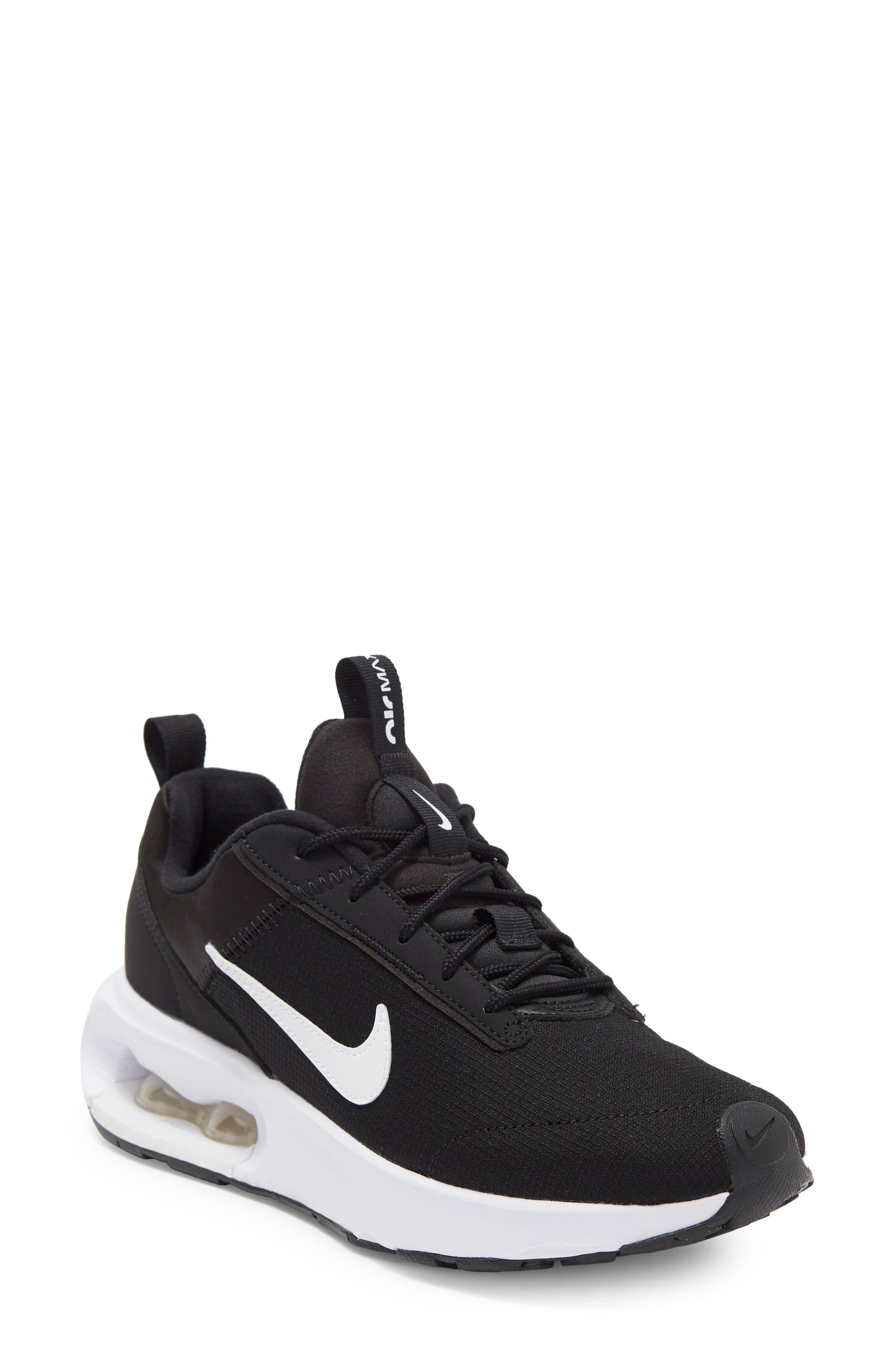 BLACK/ WHITE
