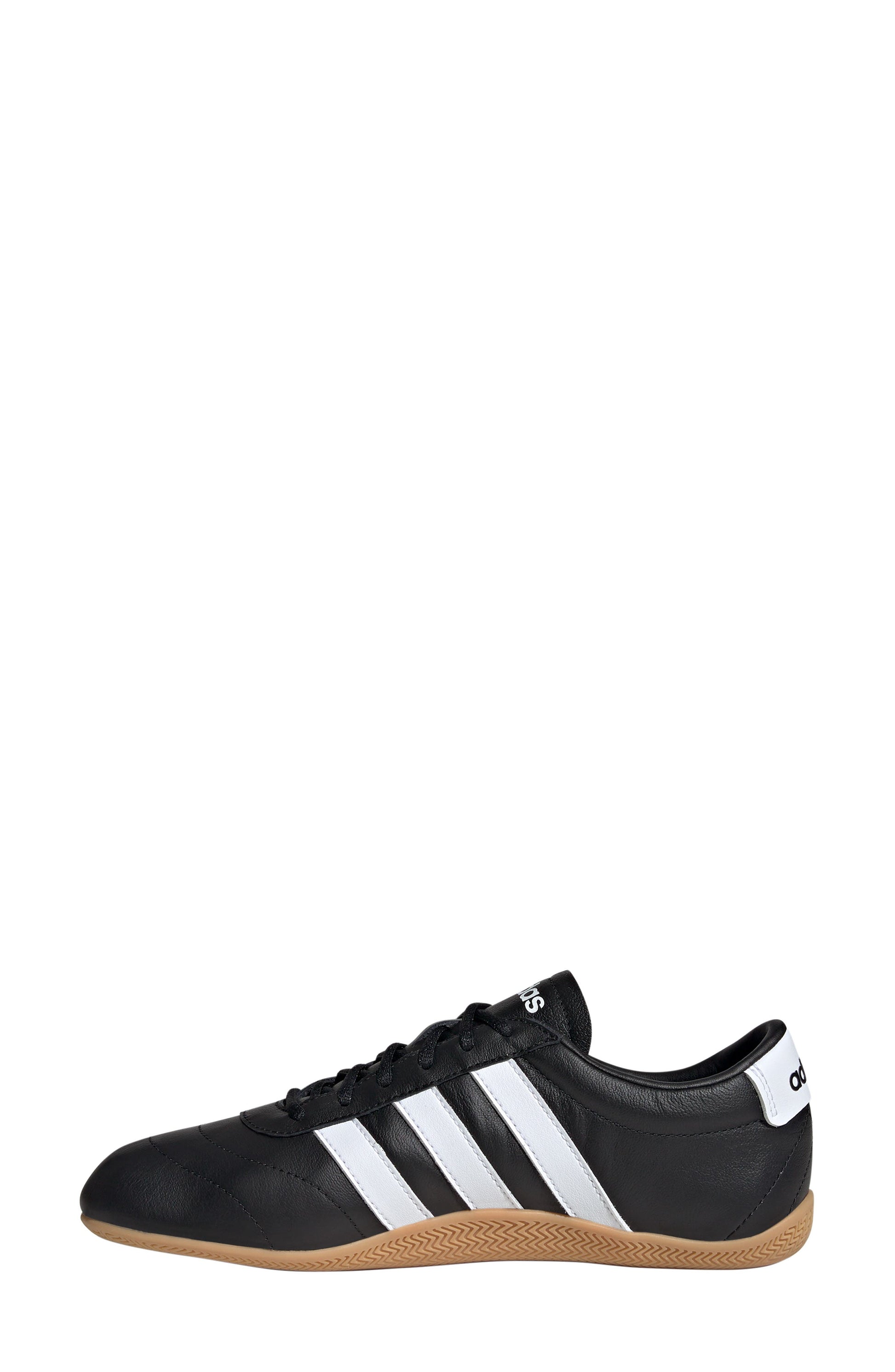 BLACK/ WHITE/ GUM