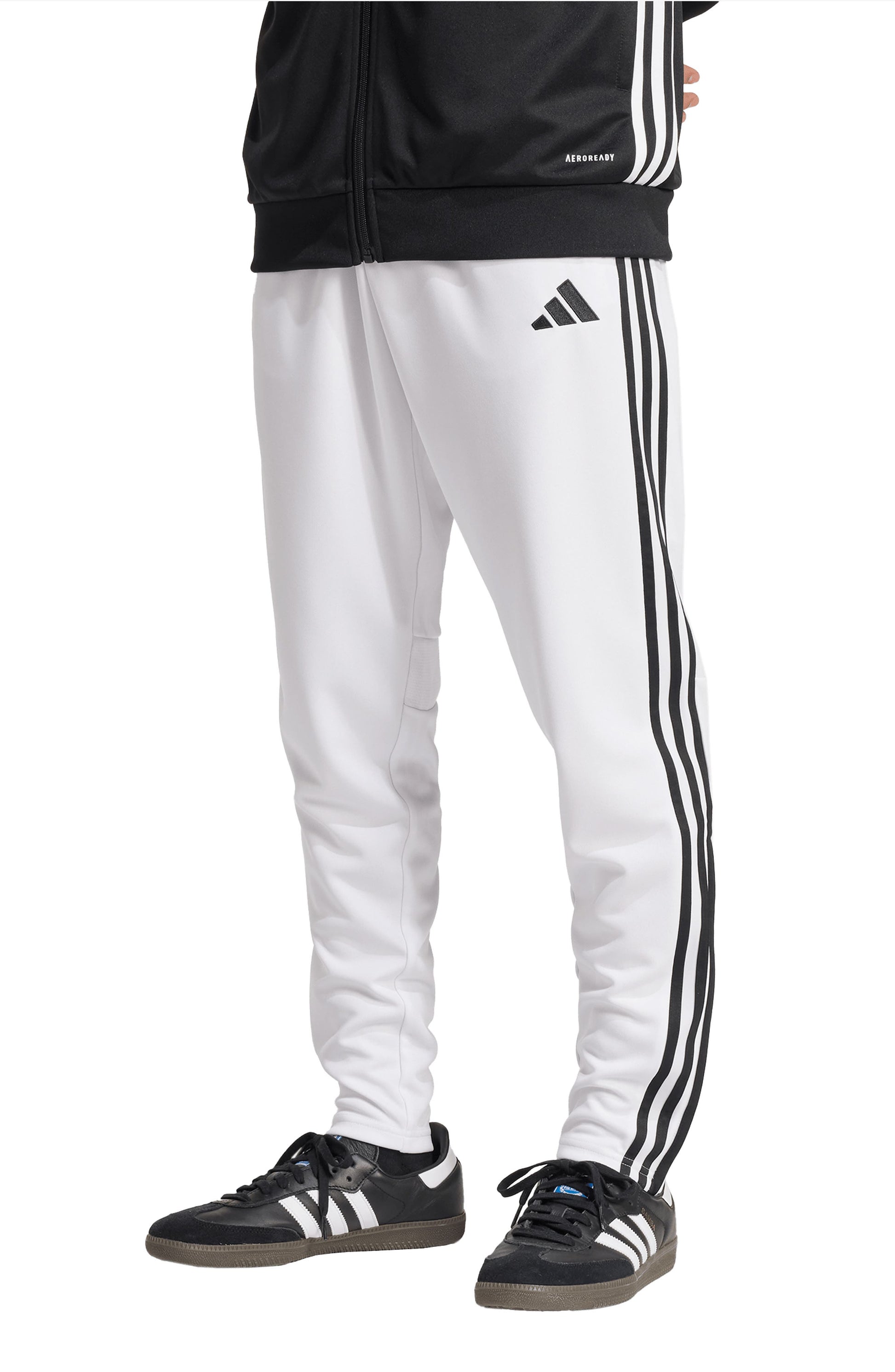 WHITE/ BLACK