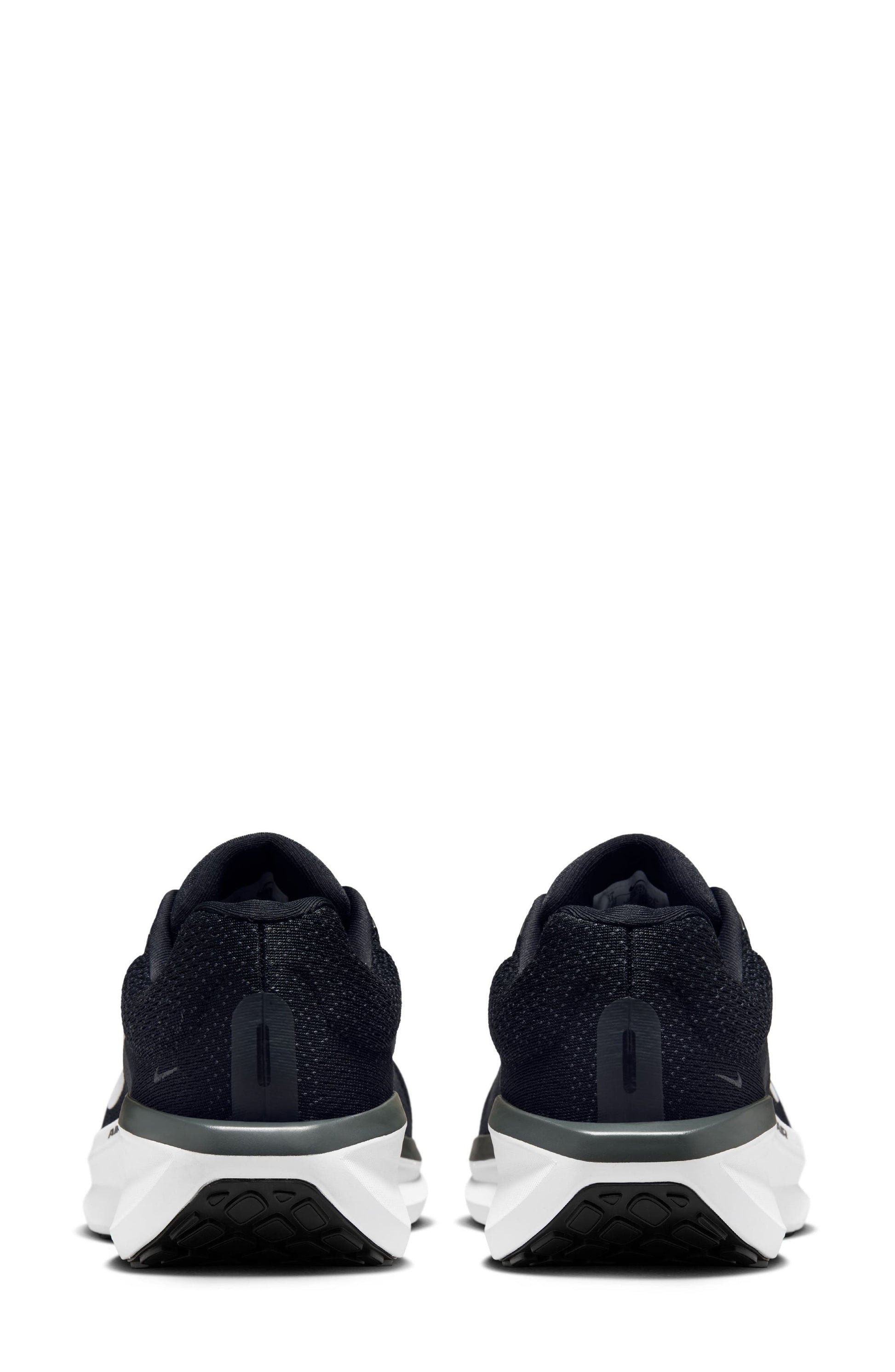 001 BLACK/WHITE