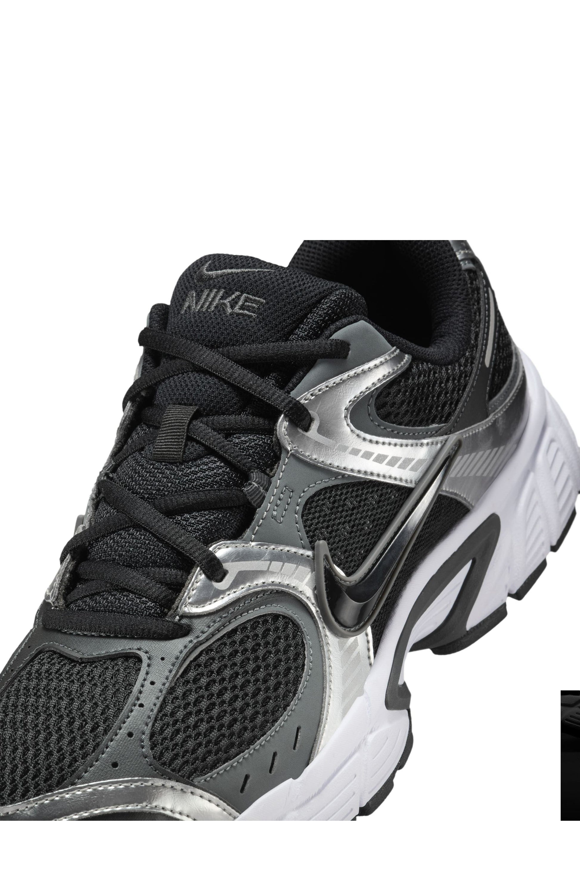 004 BLACK/BLACK