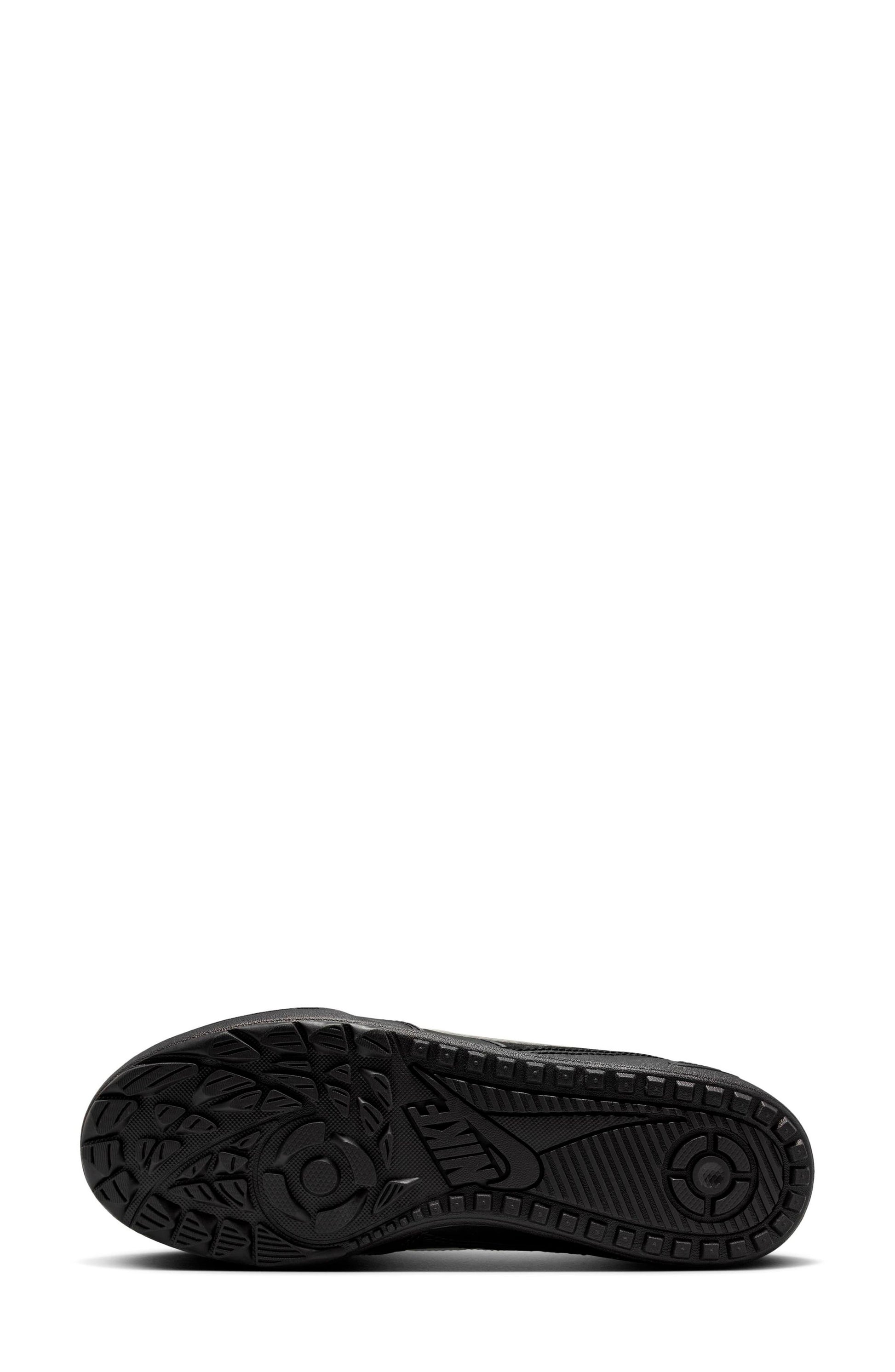 001 BLACK/WHITE