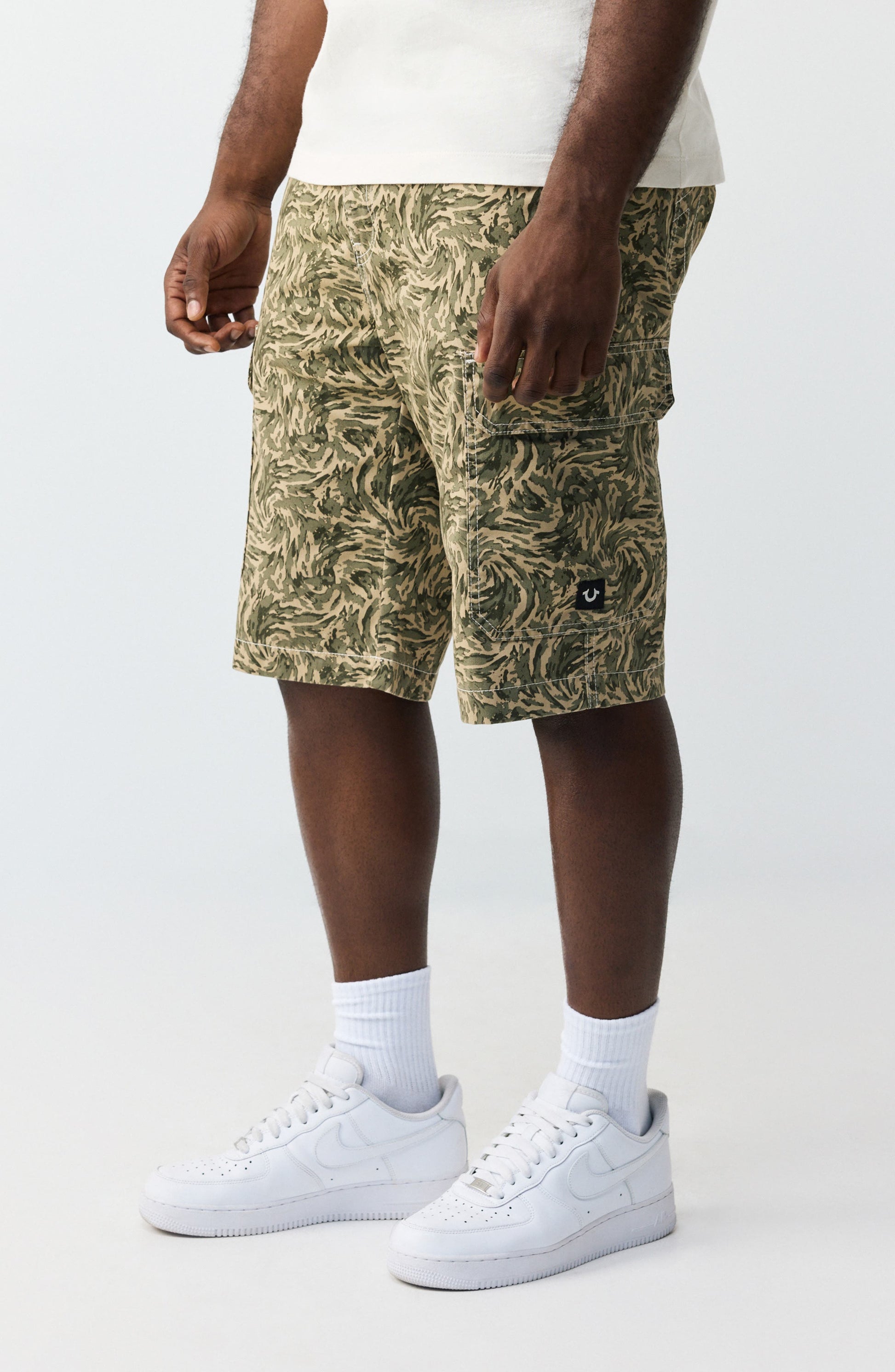 ABSTRACT CAMO