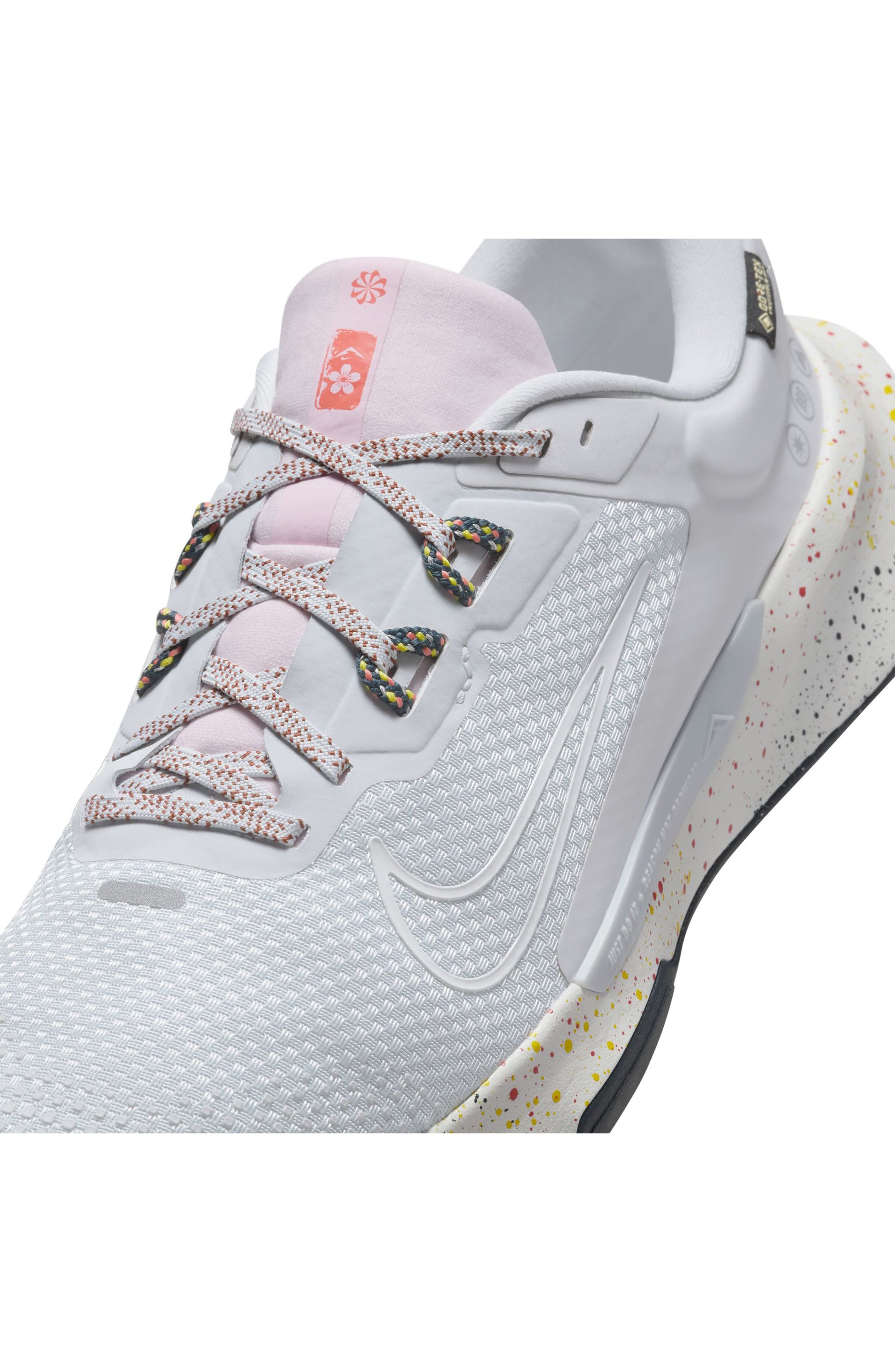 PURE PLATINUM/ WHITE