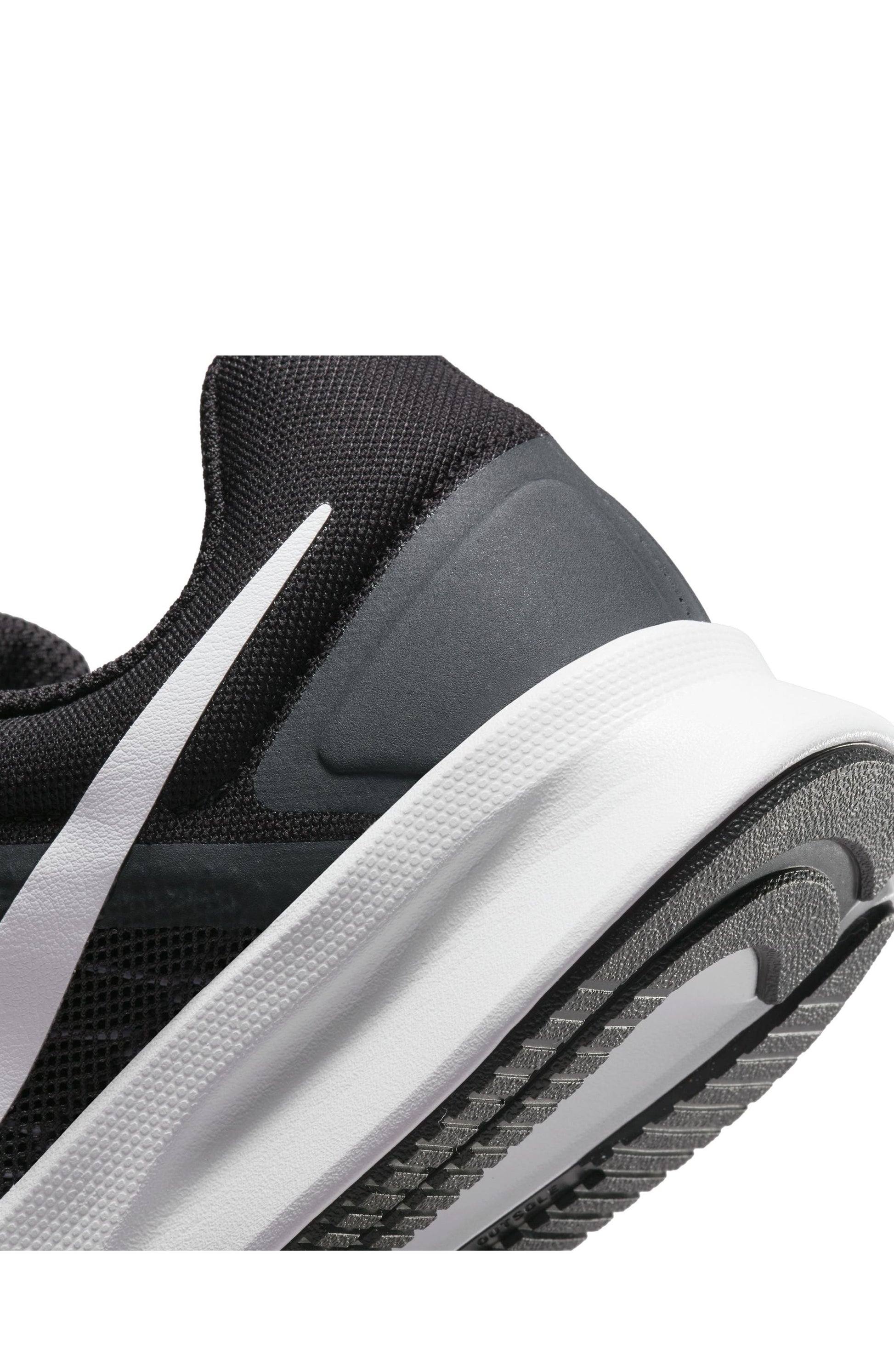 002 BLACK/WHITE