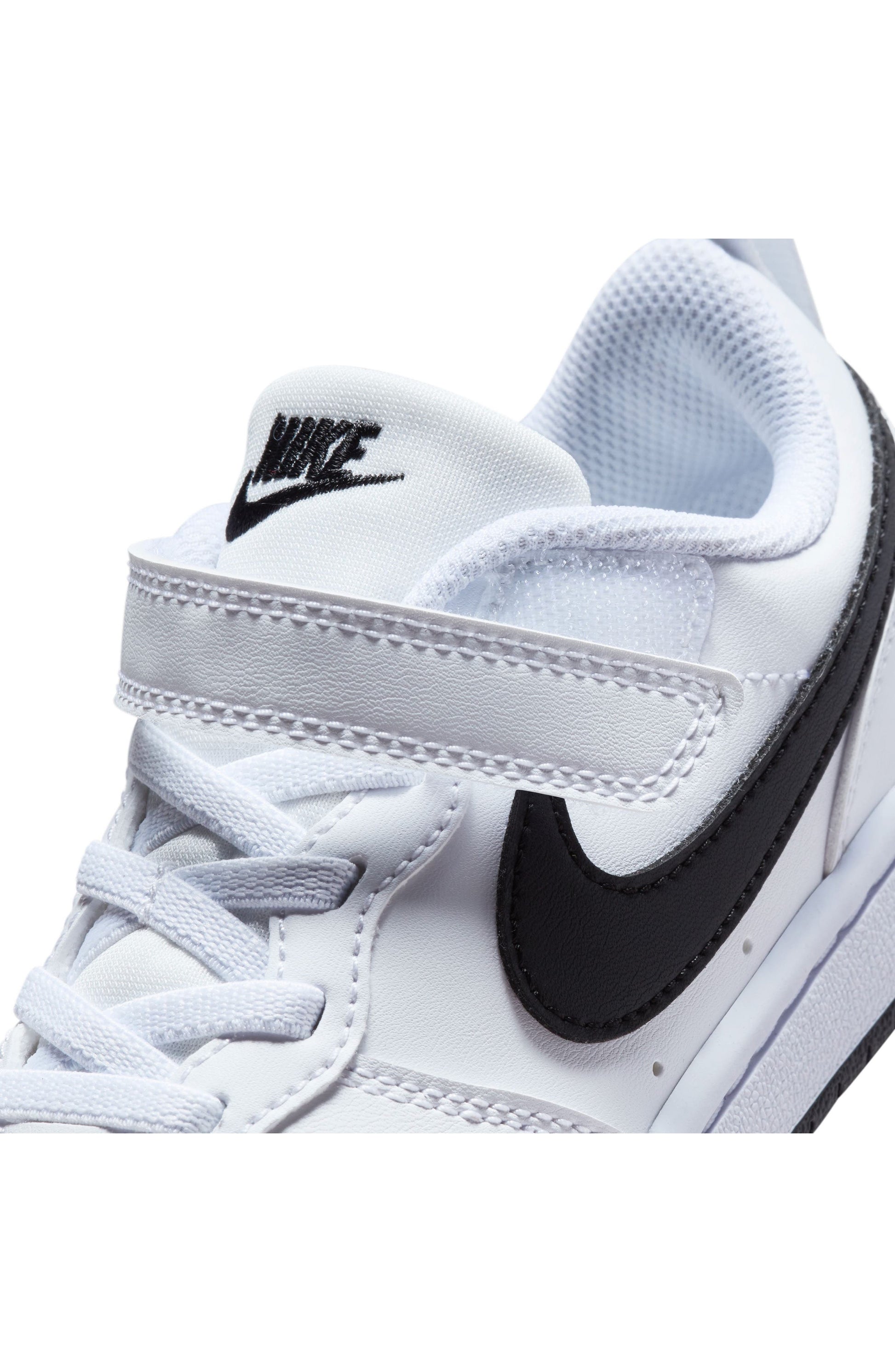 WHITE/ BLACK