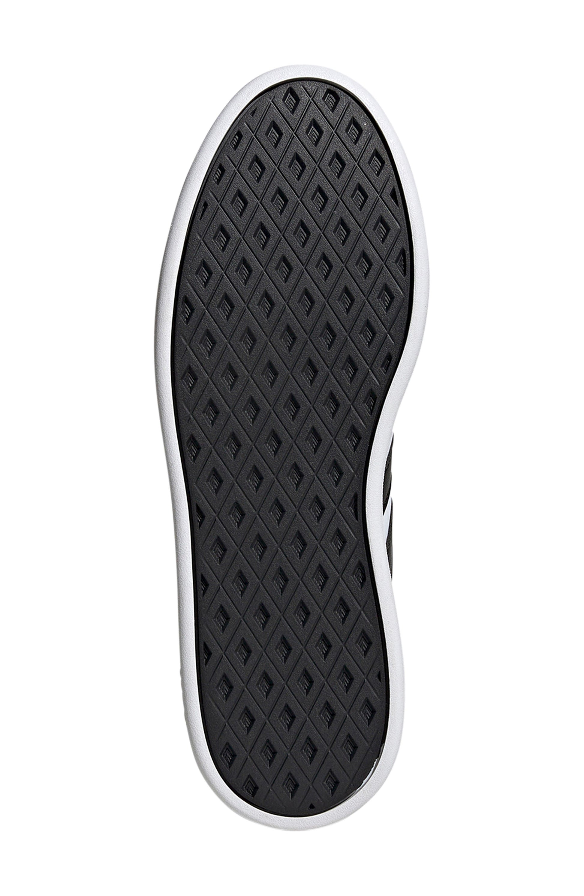 WHITE/ BLACK/ GOLD METALLIC