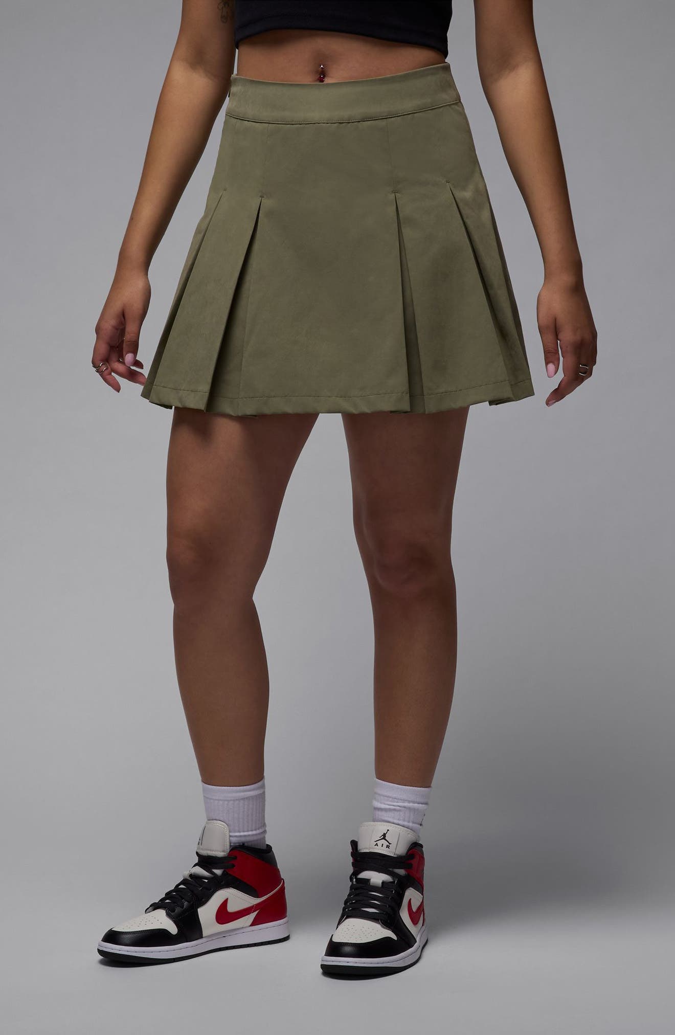 MEDIUM OLIVE