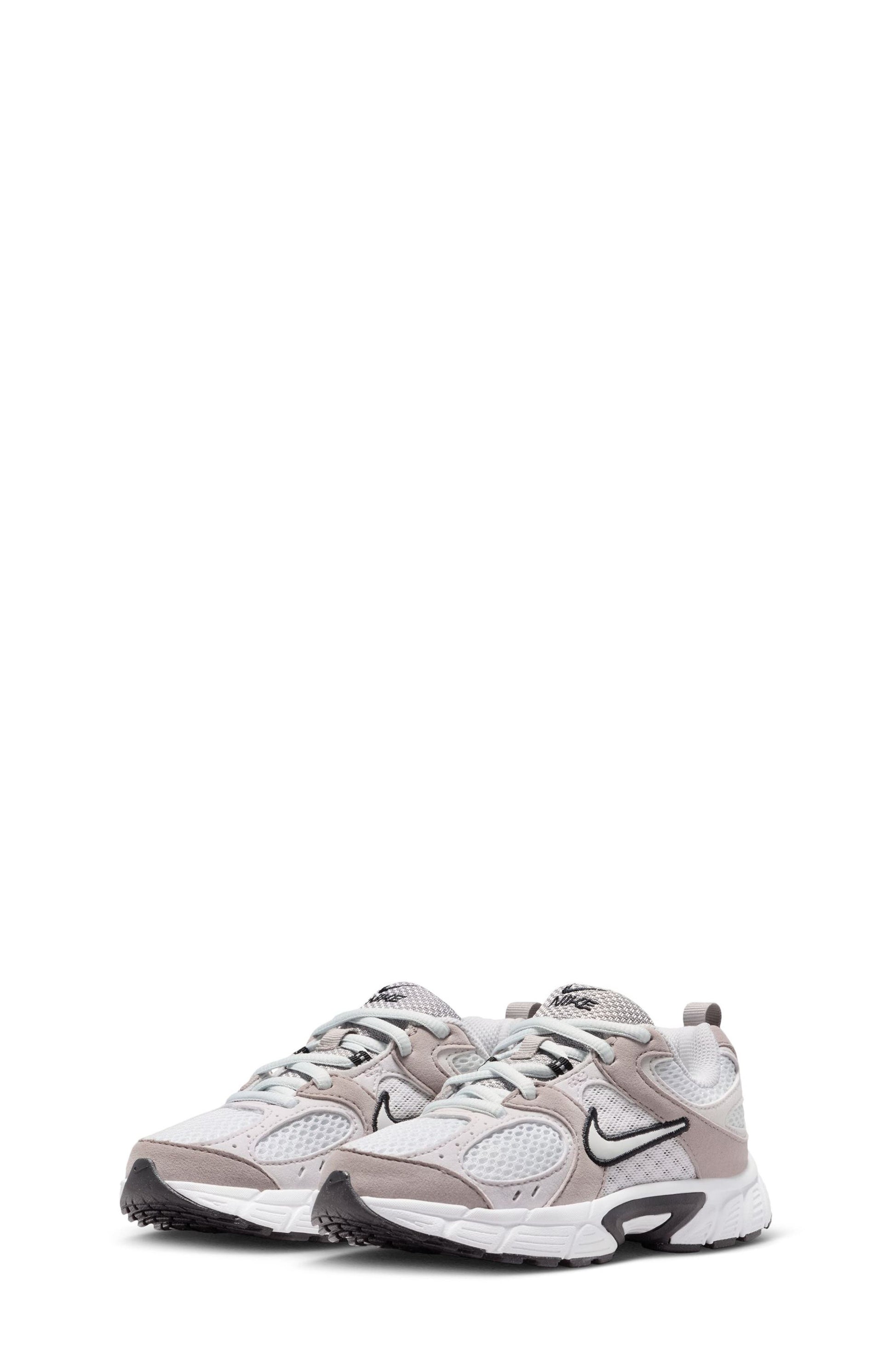 OFF WHITE/ COLLEGE GREY
