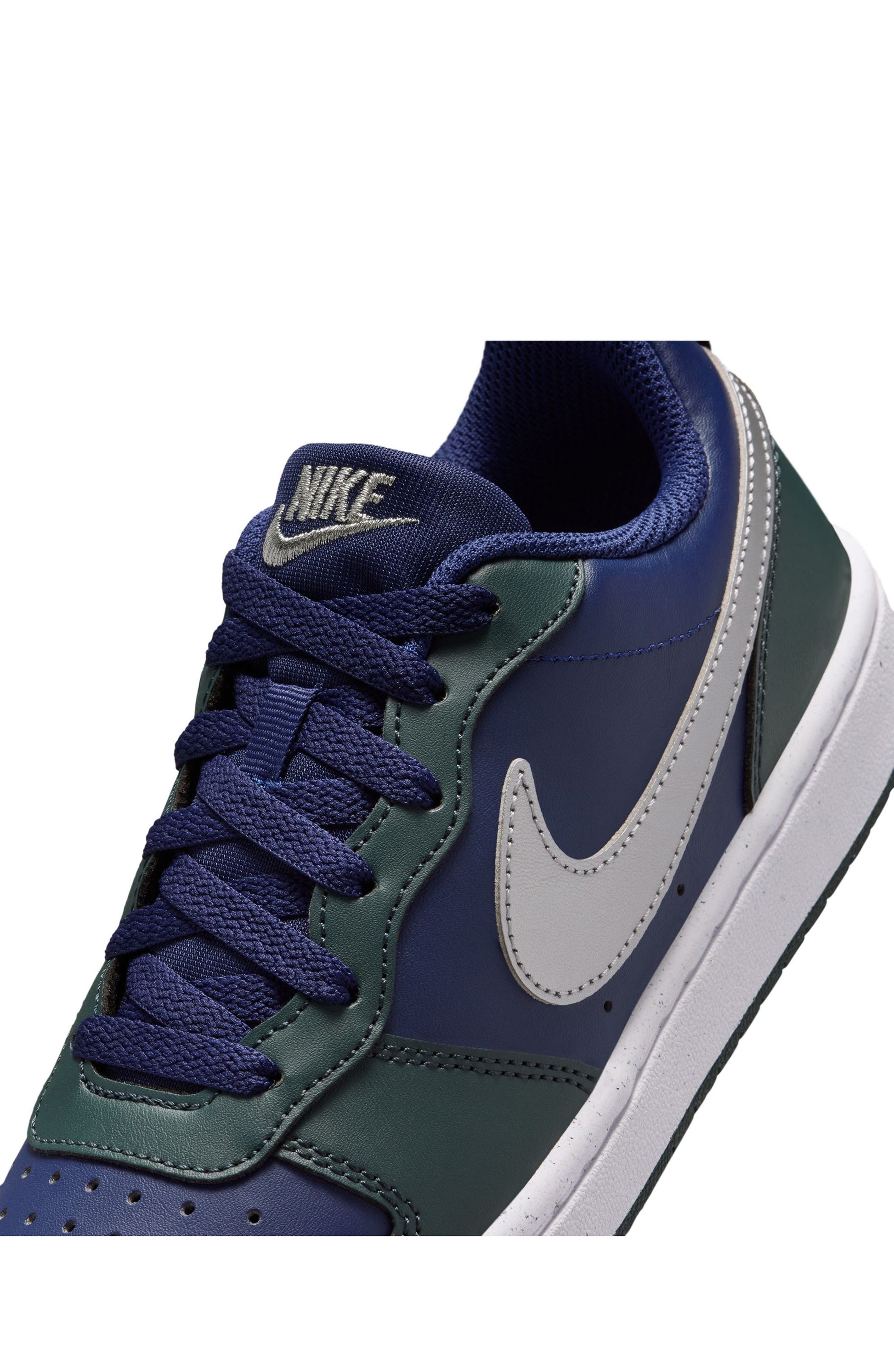 NAVY/ SILVER/ SEAWEED
