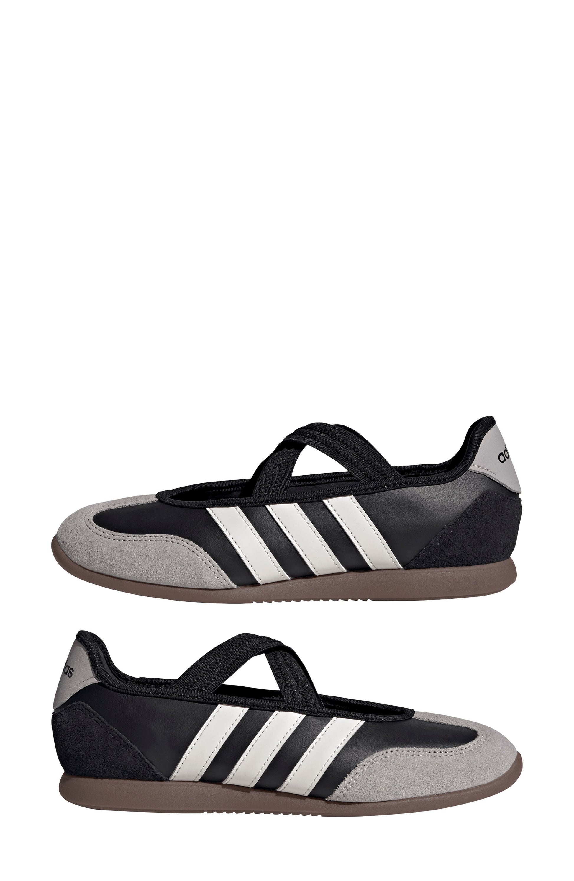 CORE BLACK/ CORE WHITE/ GUM5